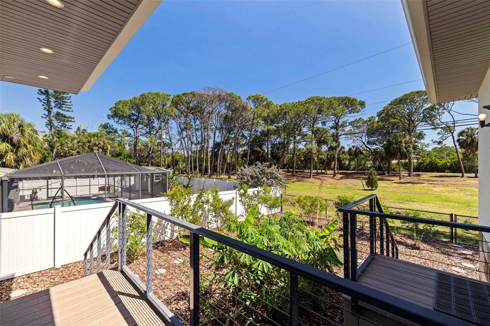 322 80TH AVE NE, ST PETERSBURG, FL, 33702