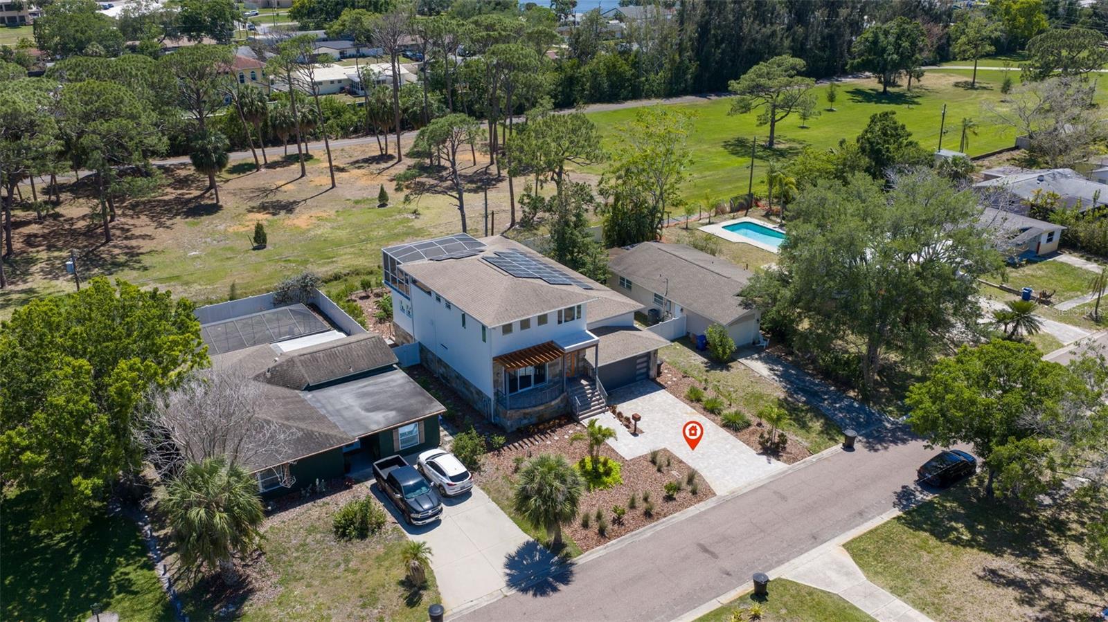 322 80TH AVE NE, ST PETERSBURG, FL, 33702