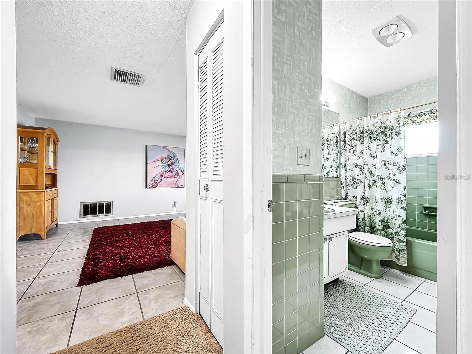 9743 37TH ST N #1, PINELLAS PARK, FL, 33782