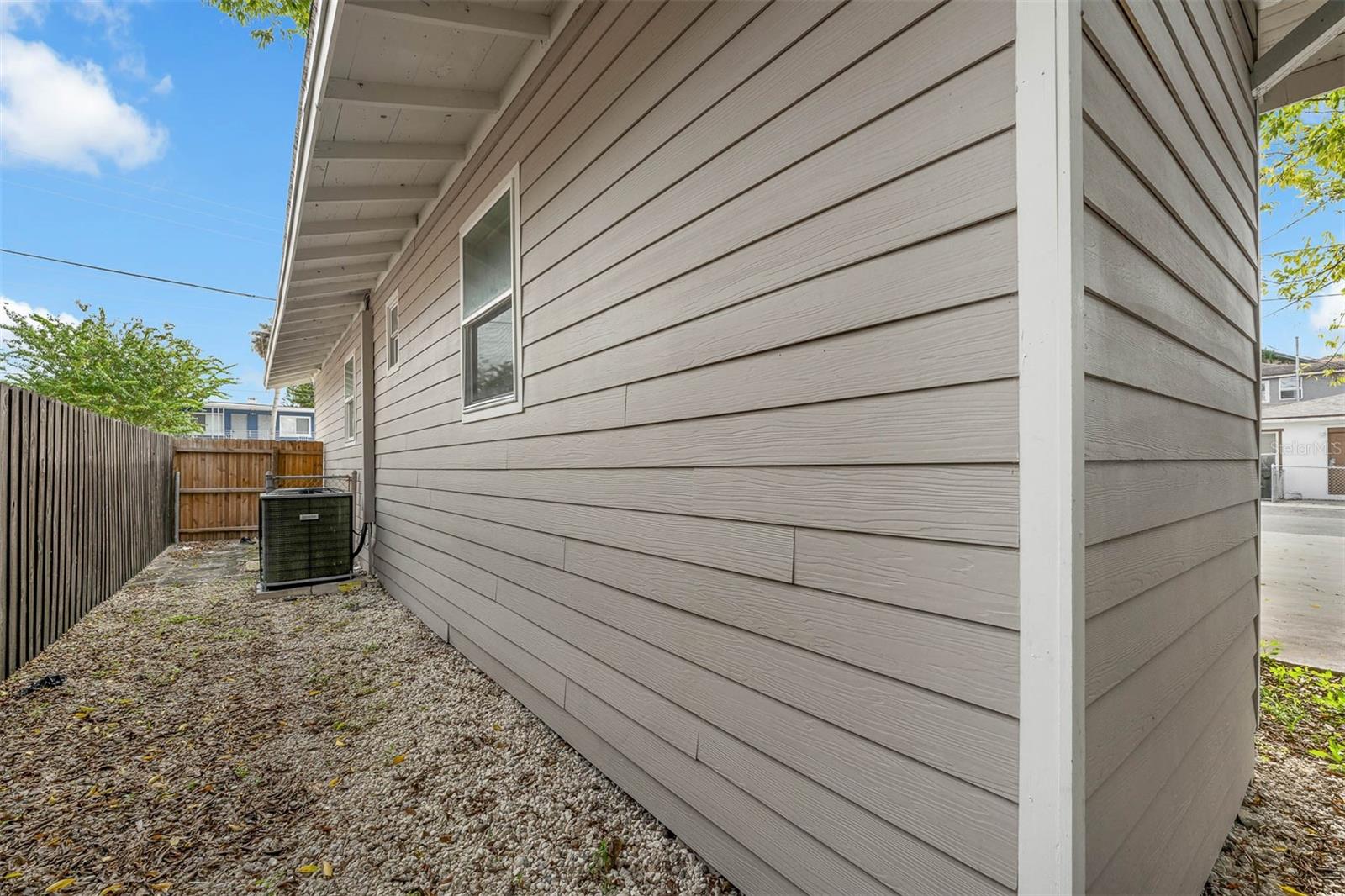 550 N RIDGEWOOD AVE, DAYTONA BEACH, FL, 32114