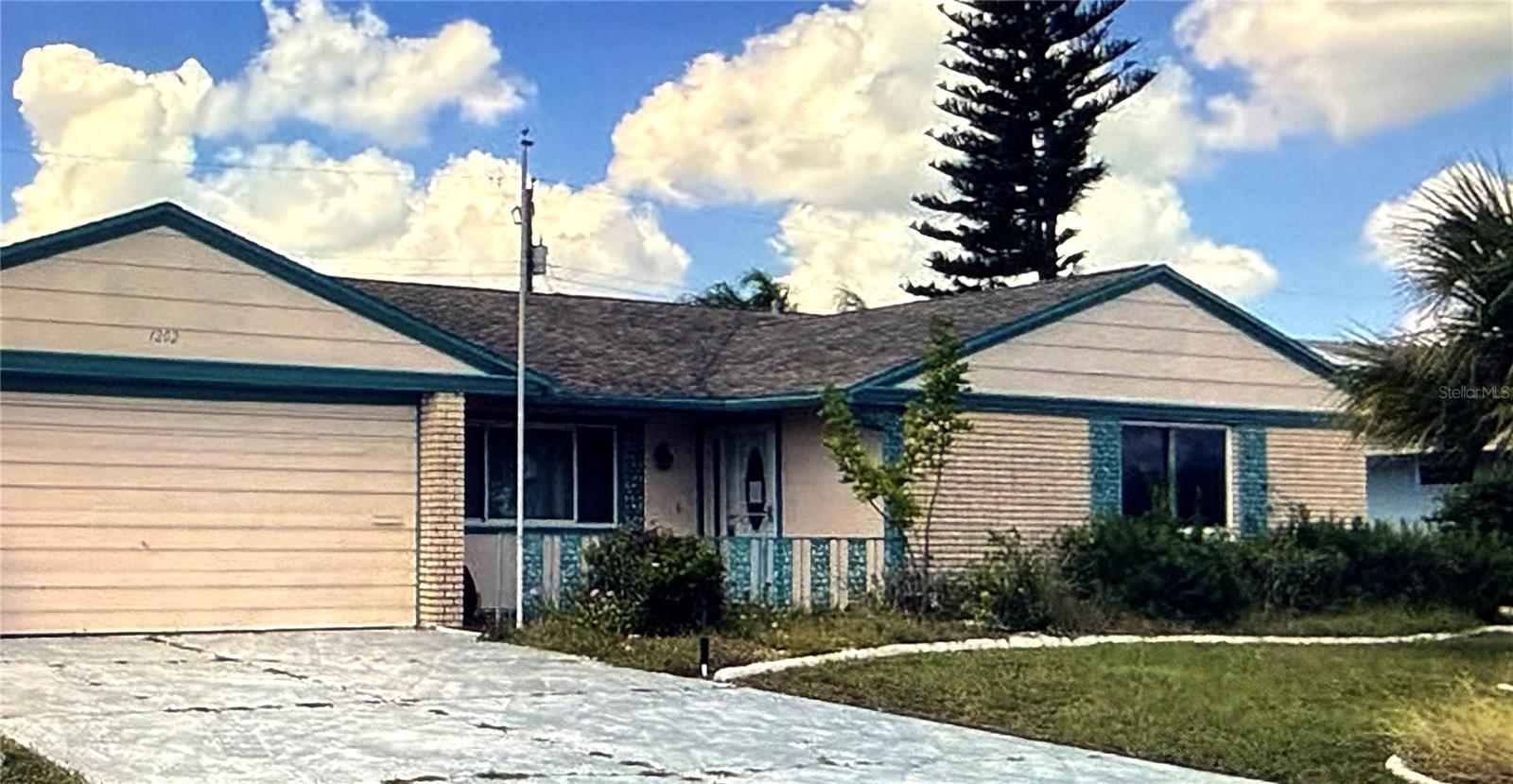 1202 DESERT HILLS DR, SUN CITY CENTER, FL, 33573