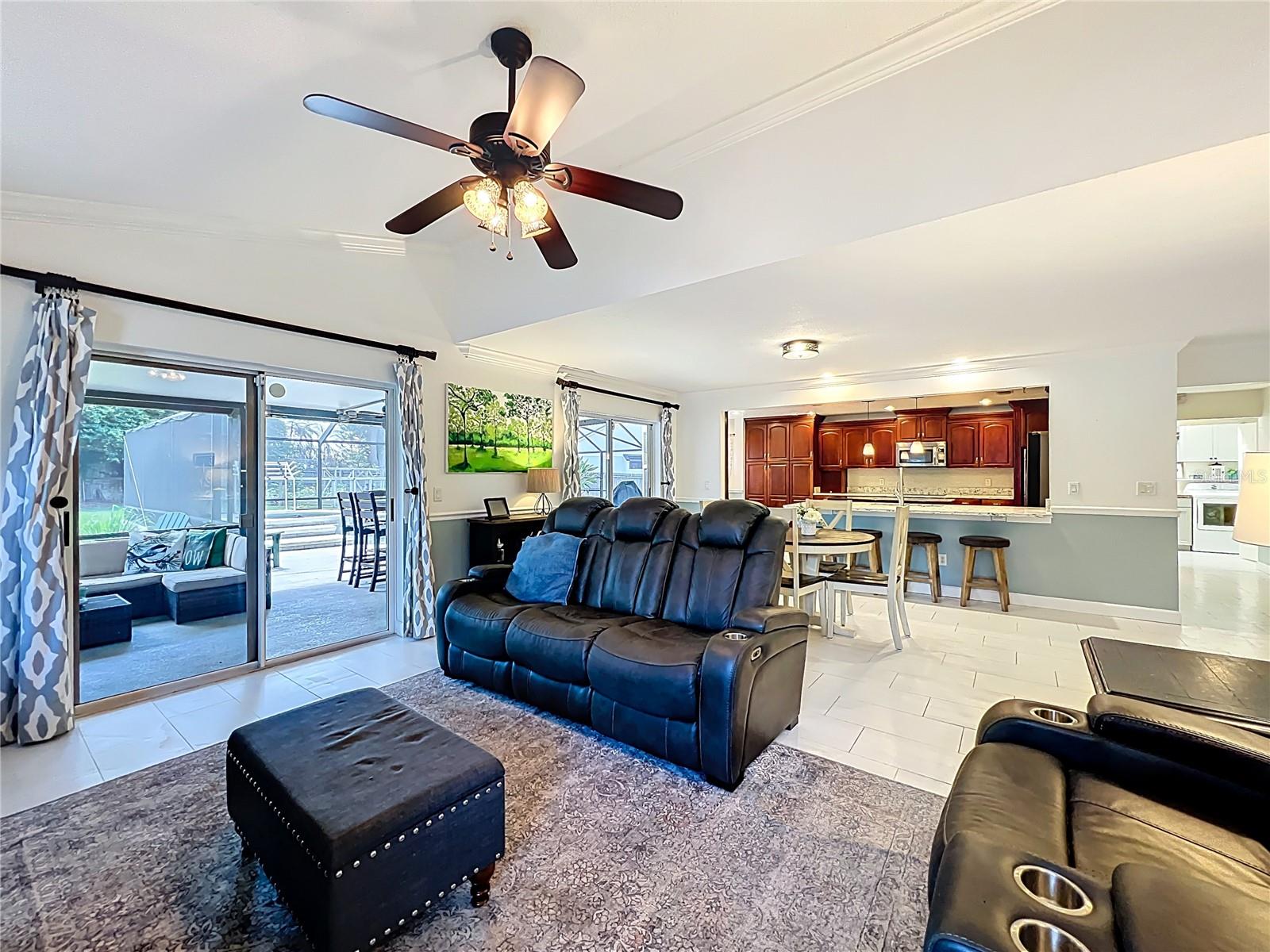 839 S DEERWOOD AVE, ORLANDO, FL, 32825