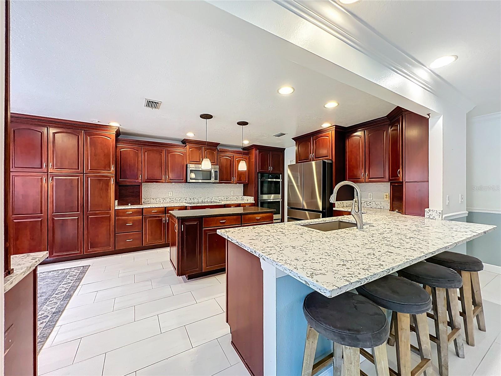 839 S DEERWOOD AVE, ORLANDO, FL, 32825