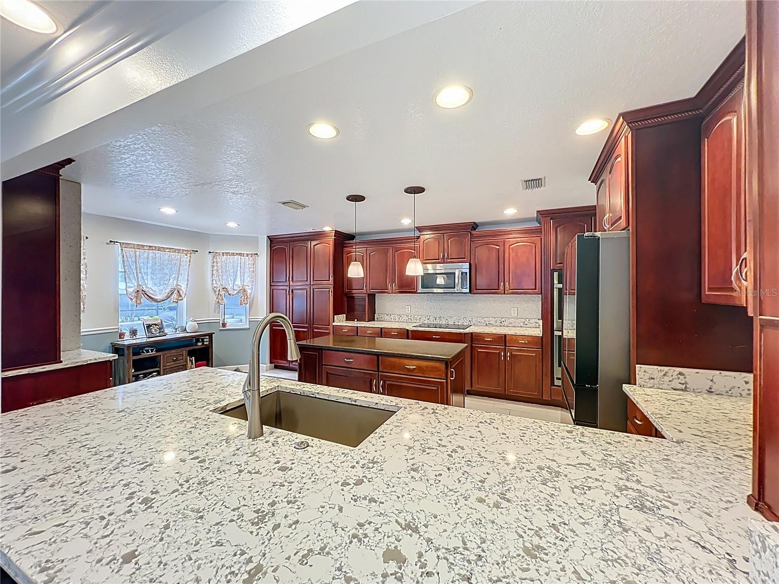 839 S DEERWOOD AVE, ORLANDO, FL, 32825