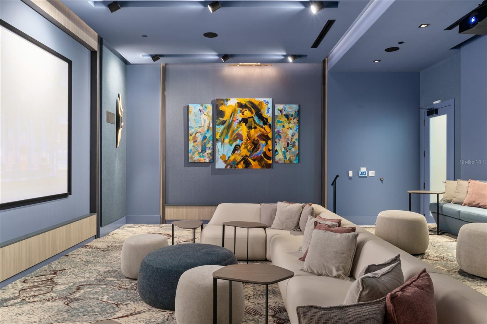 275 1ST AVE S #4204, ST PETERSBURG, FL, 33701