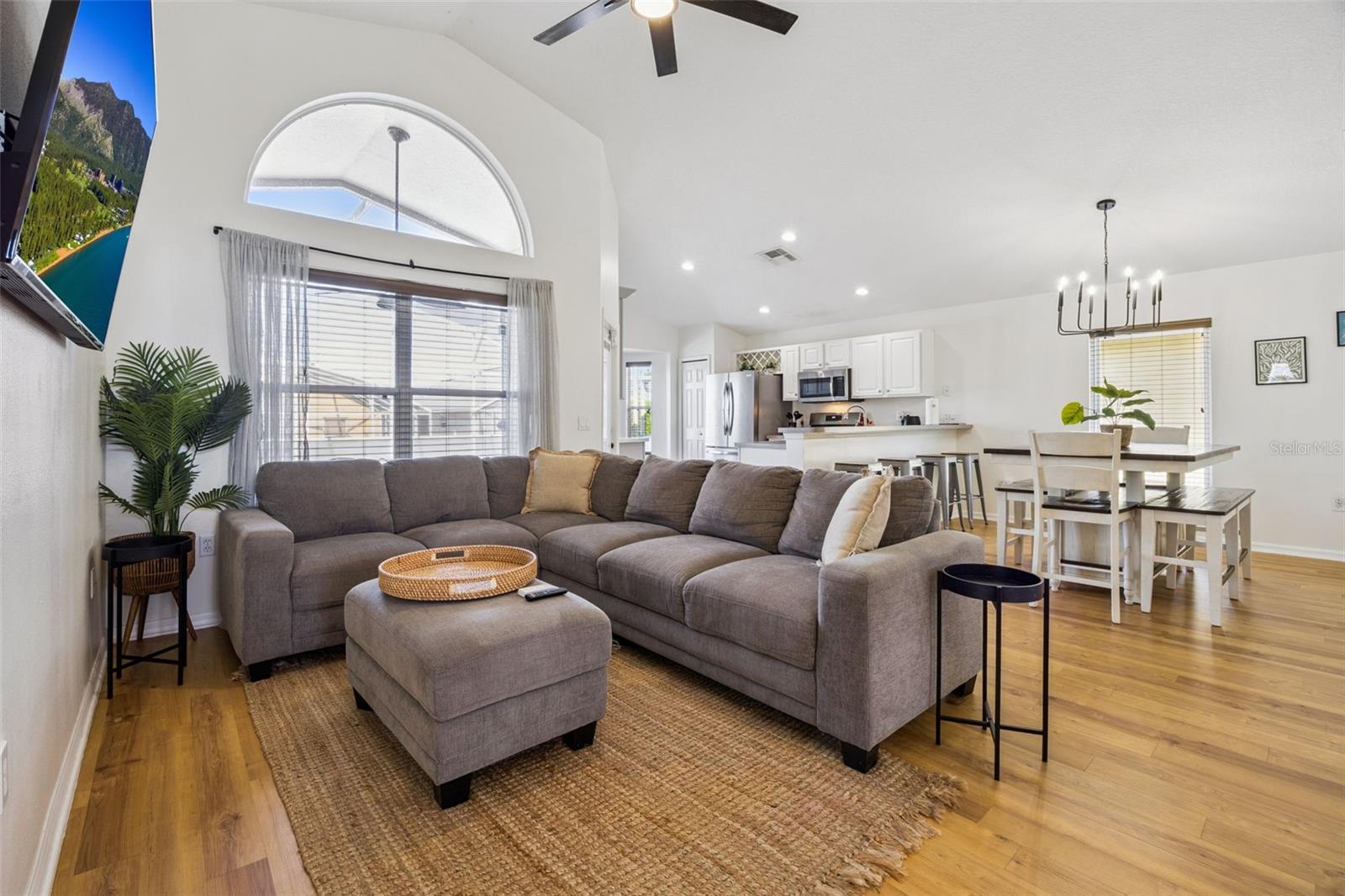 225 TIVOLI CIR, DAVENPORT, FL, 33837