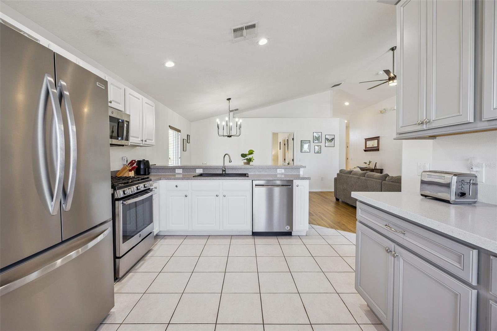 225 TIVOLI CIR, DAVENPORT, FL, 33837