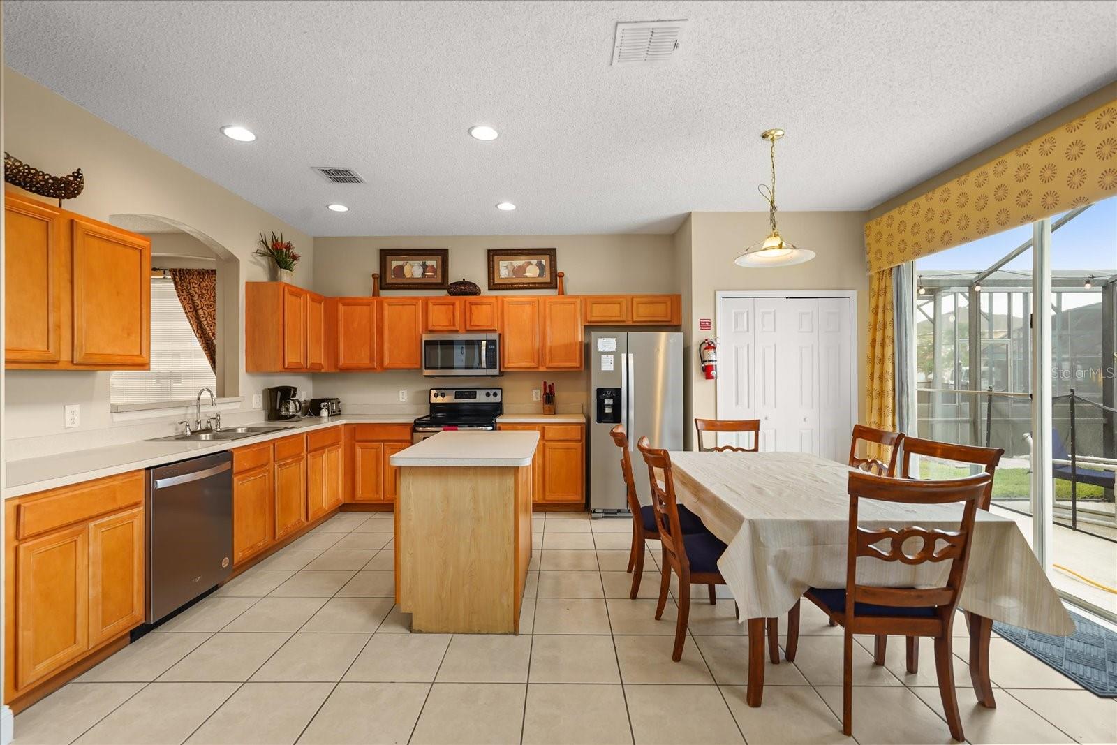 164 CASTAWAY BEACH WAY, KISSIMMEE, FL, 34746