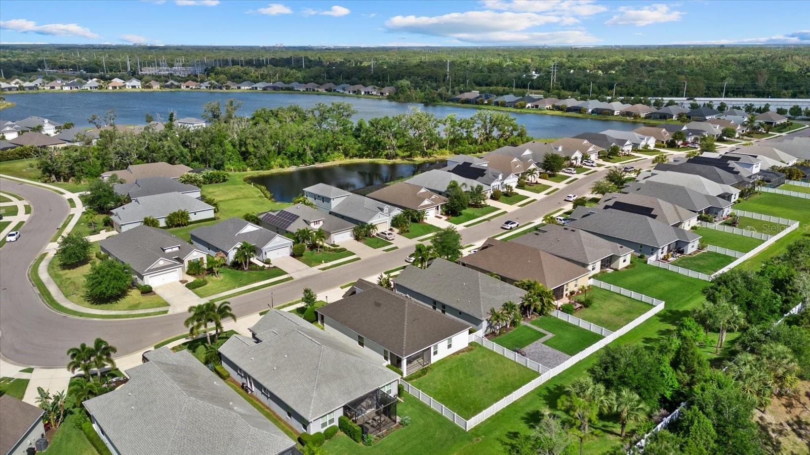 7526 RIDGELAKE CIR, BRADENTON, FL, 34203