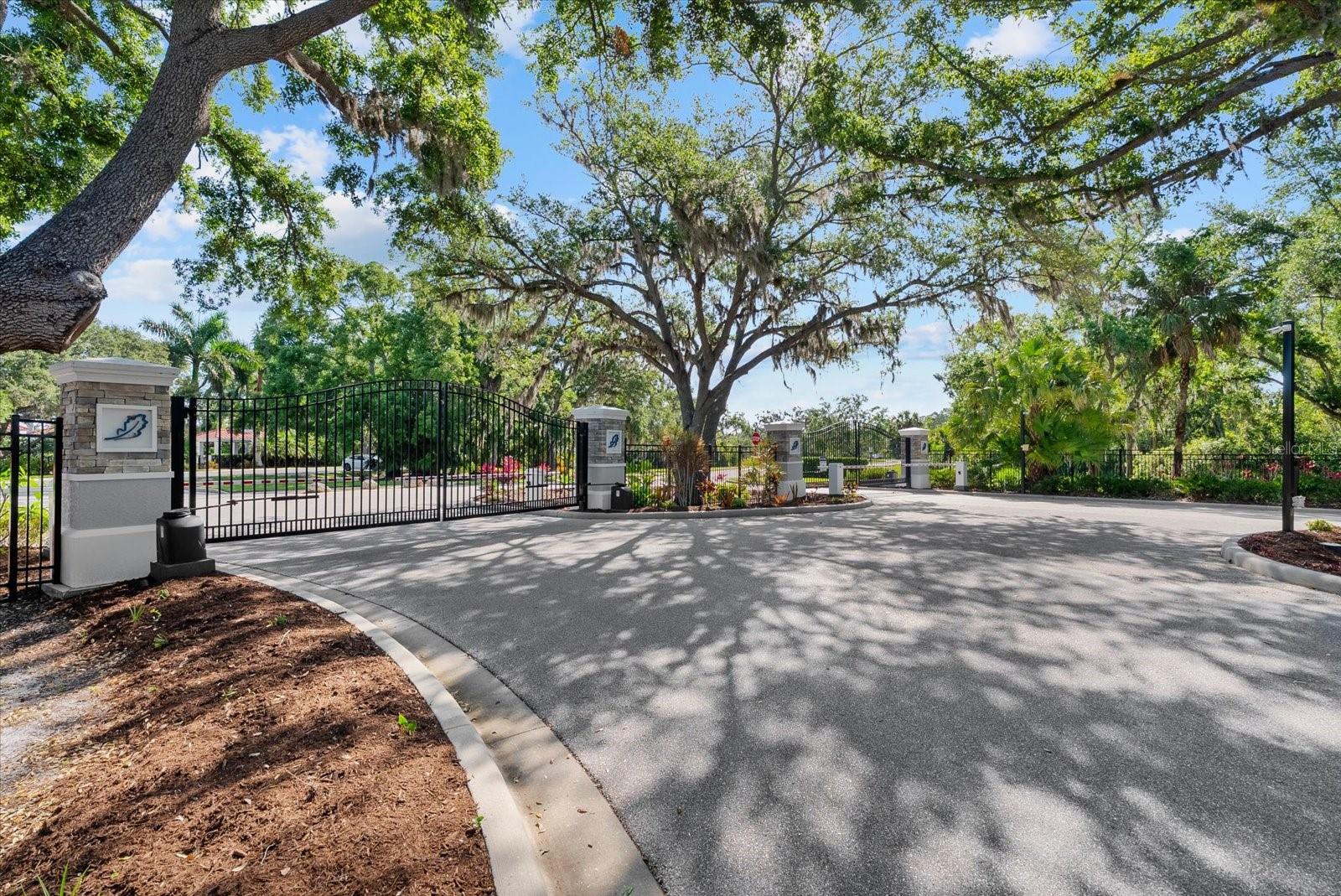 7526 RIDGELAKE CIR, BRADENTON, FL, 34203