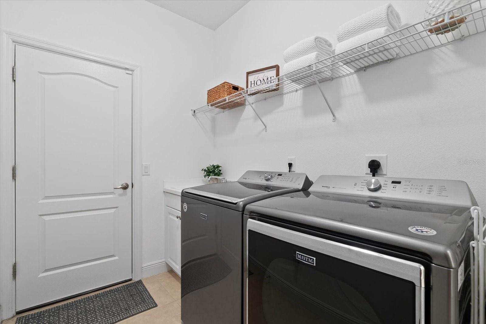 7526 RIDGELAKE CIR, BRADENTON, FL, 34203