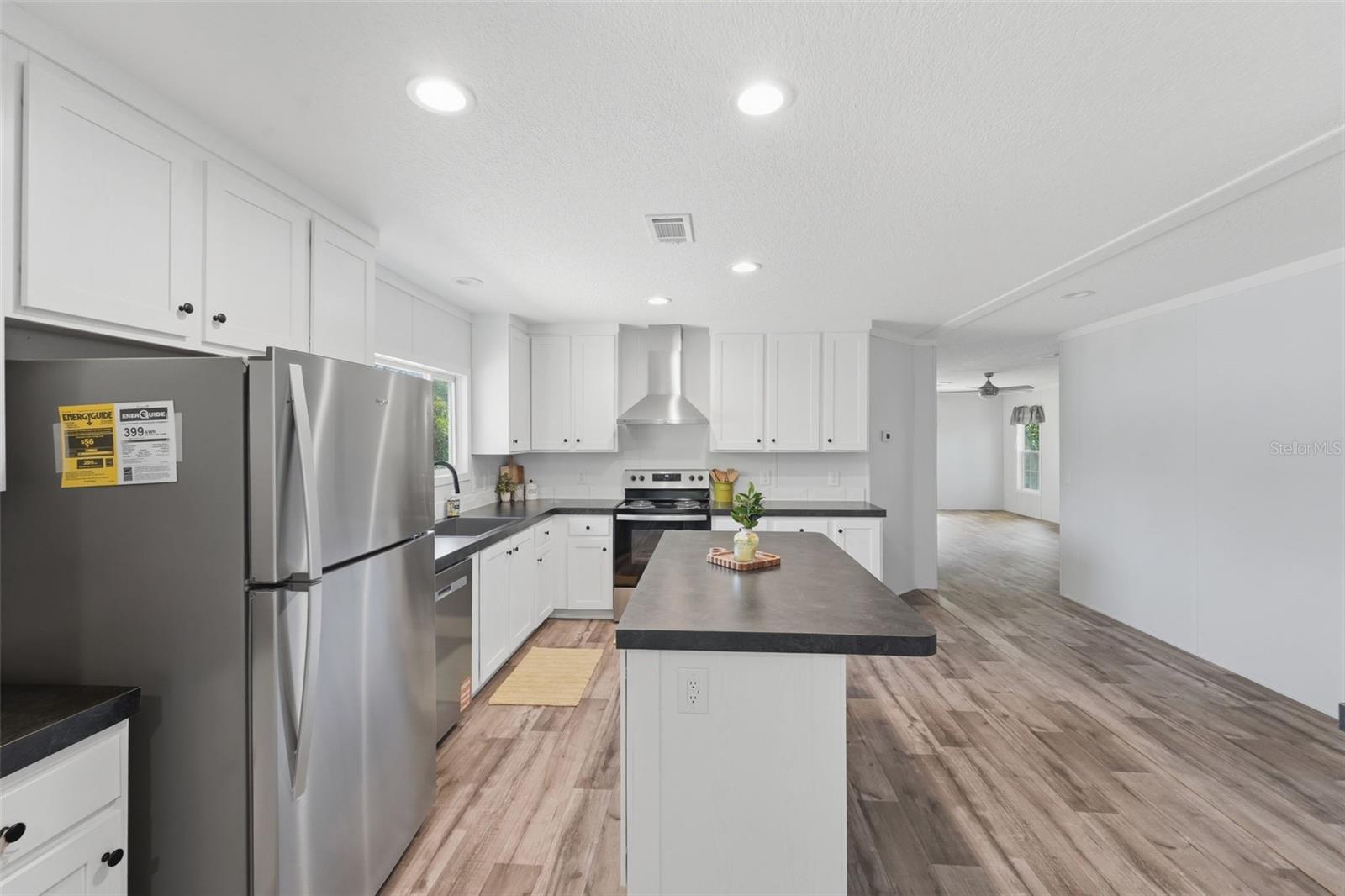 42039 CHERRY AVE, DELAND, FL, 32720