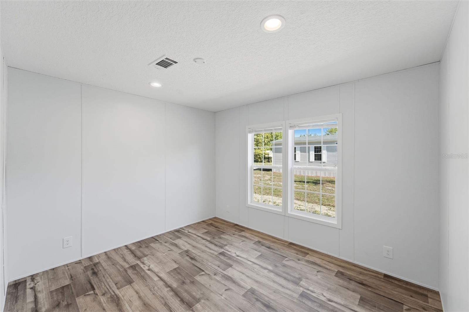 42039 CHERRY AVE, DELAND, FL, 32720