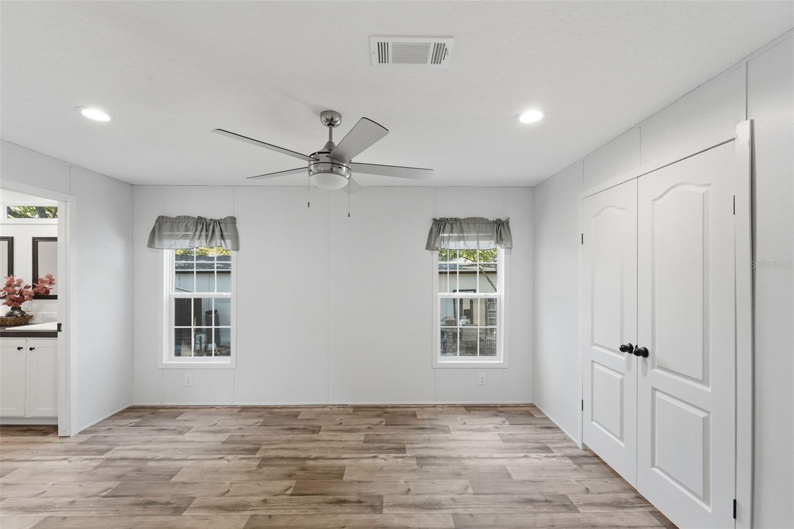 42039 CHERRY AVE, DELAND, FL, 32720