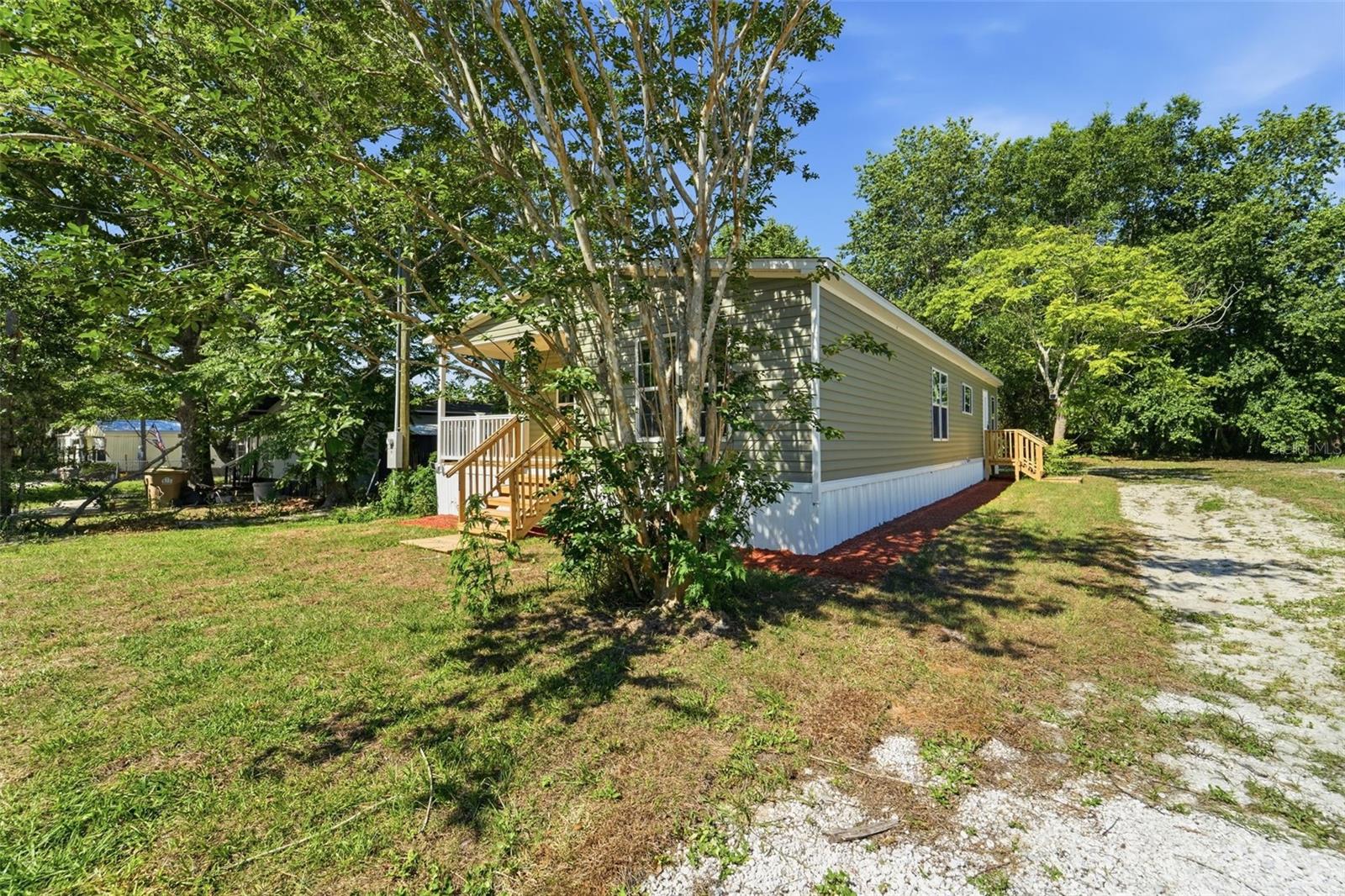 42039 CHERRY AVE, DELAND, FL, 32720