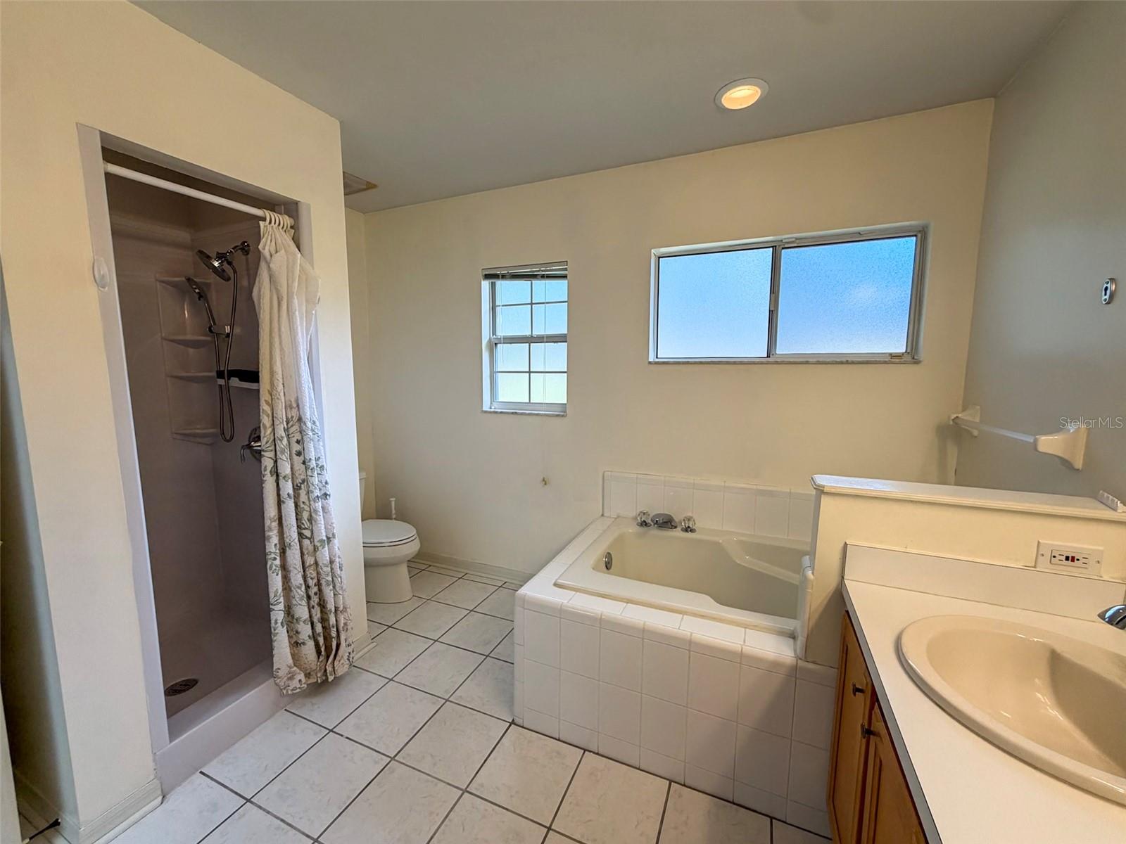 9232 NW 17TH PL, GAINESVILLE, FL, 32606