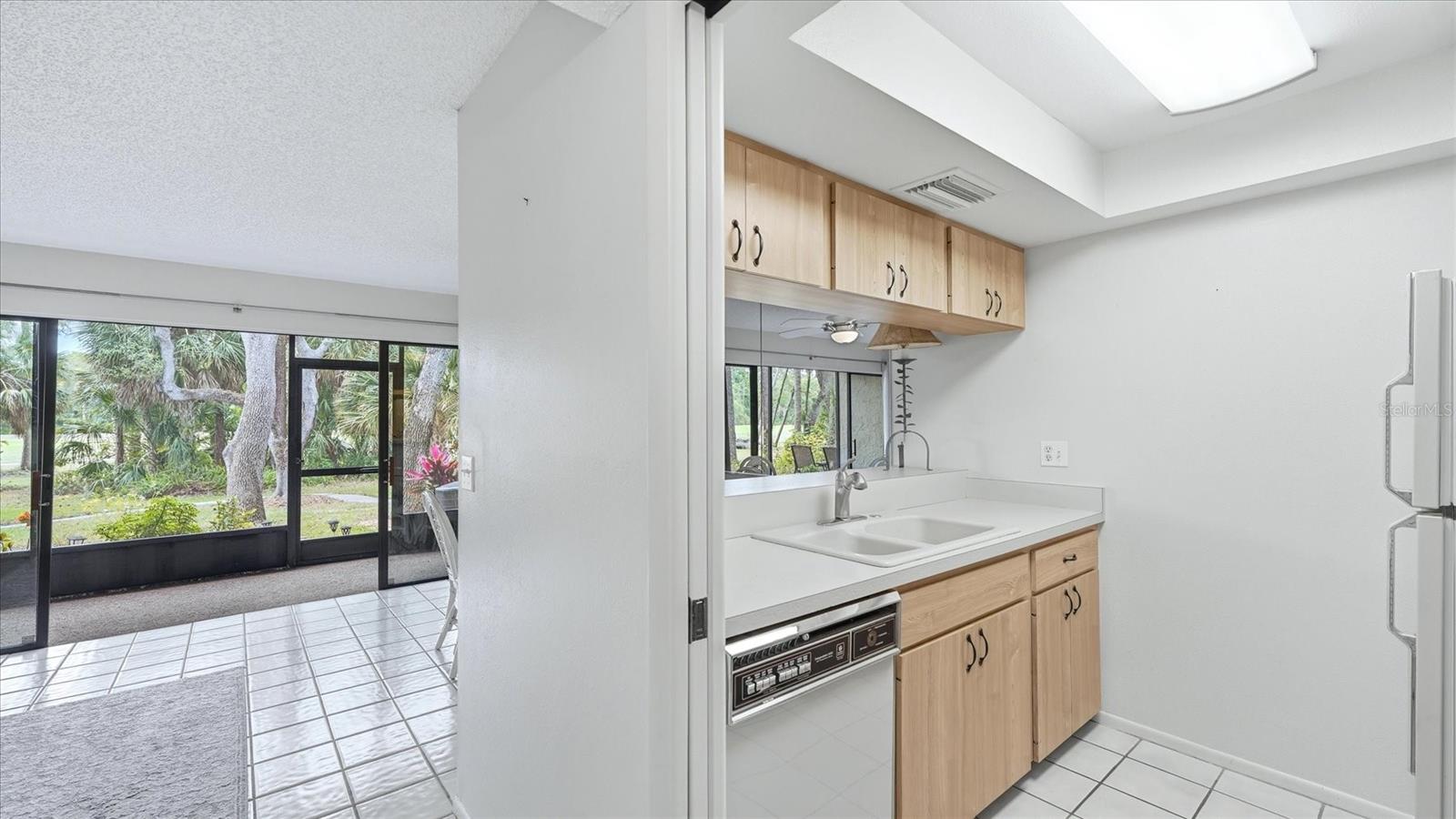 3025 QUAIL HOLW #17, SARASOTA, FL, 34235