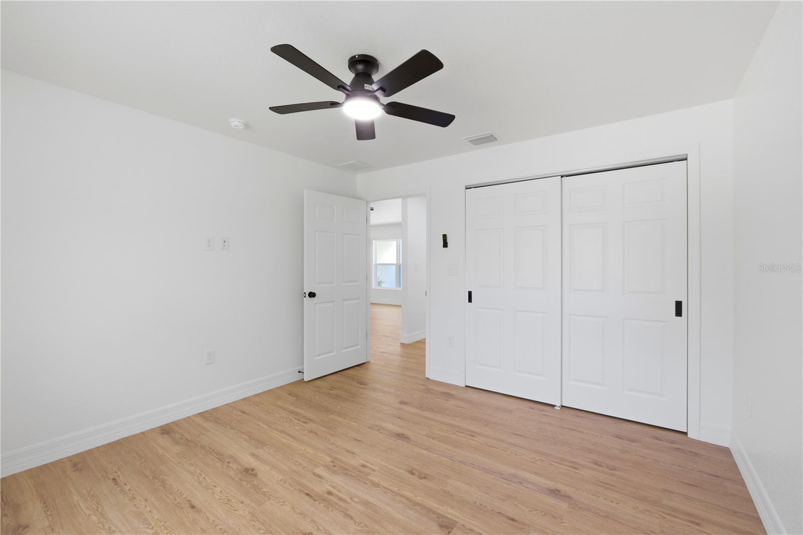124 GUAVA TER, OCKLAWAHA, FL, 32179