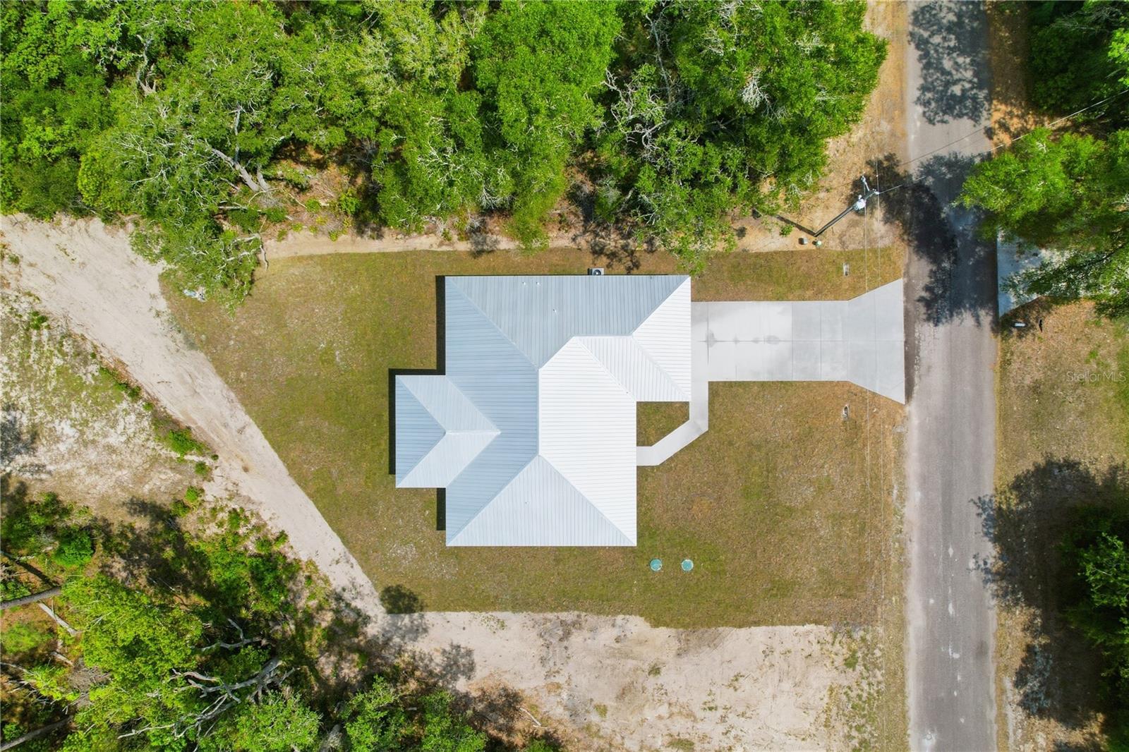 124 GUAVA TER, OCKLAWAHA, FL, 32179