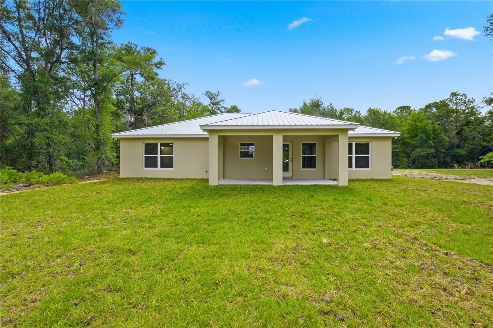 124 GUAVA TER, OCKLAWAHA, FL, 32179