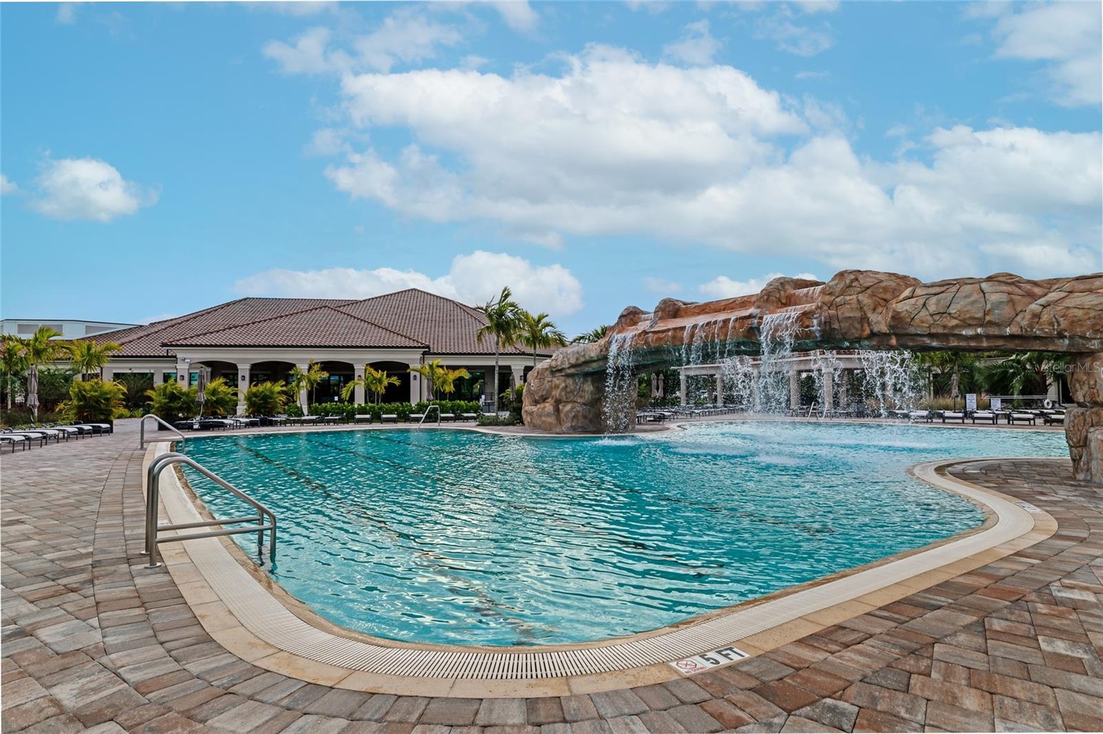17810 GAWTHROP DR #305, BRADENTON, FL, 34211
