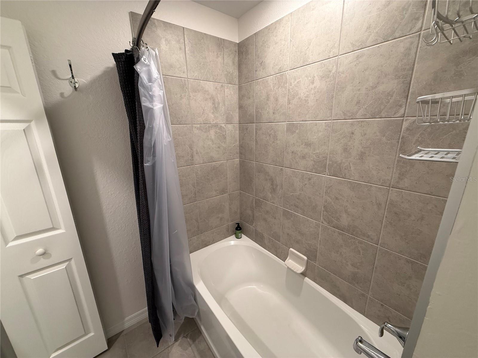 17810 GAWTHROP DR #305, BRADENTON, FL, 34211