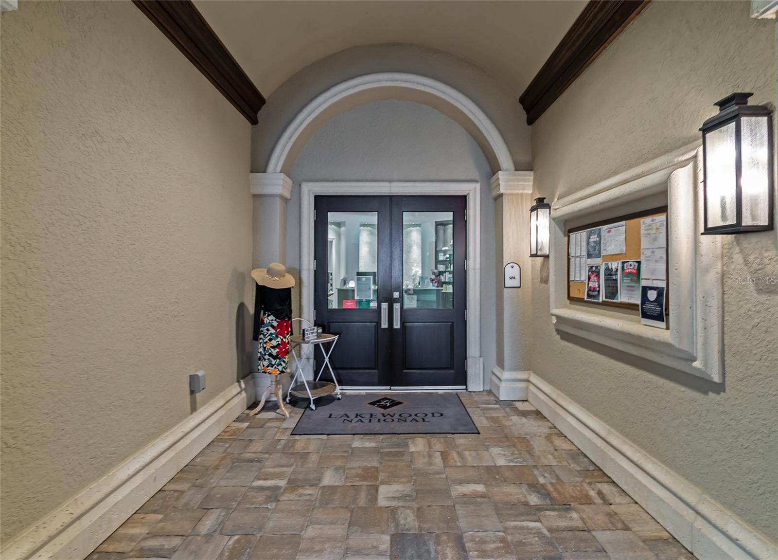 17810 GAWTHROP DR #305, BRADENTON, FL, 34211