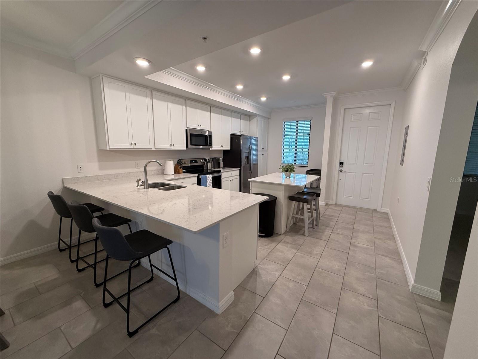 17810 GAWTHROP DR #305, BRADENTON, FL, 34211