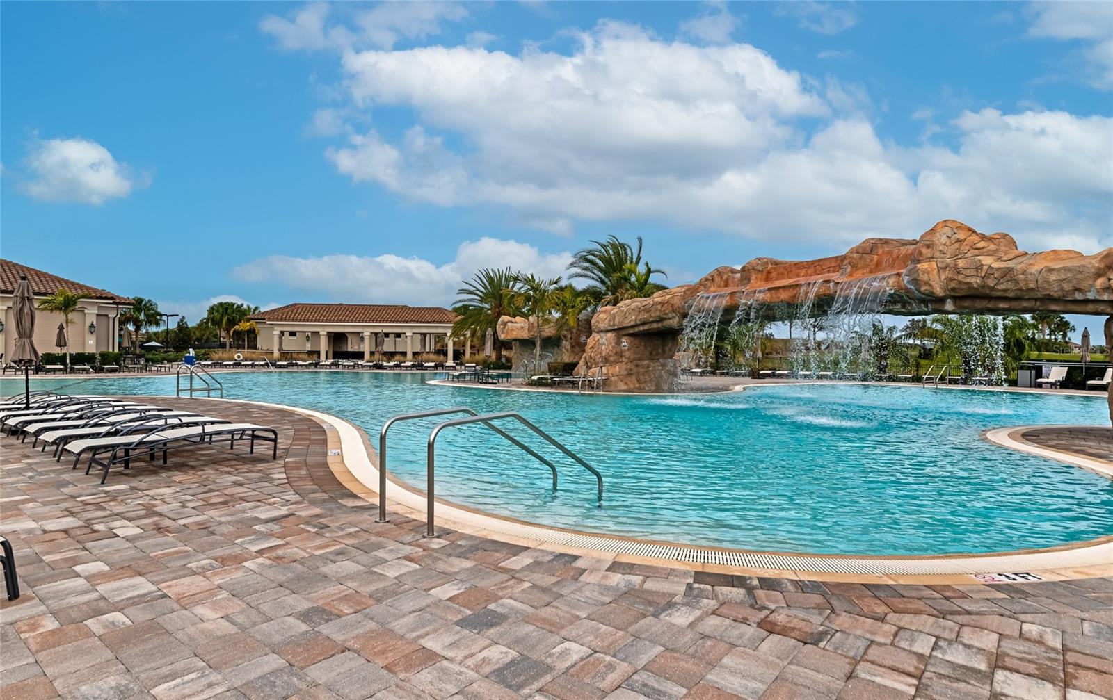 17810 GAWTHROP DR #305, BRADENTON, FL, 34211