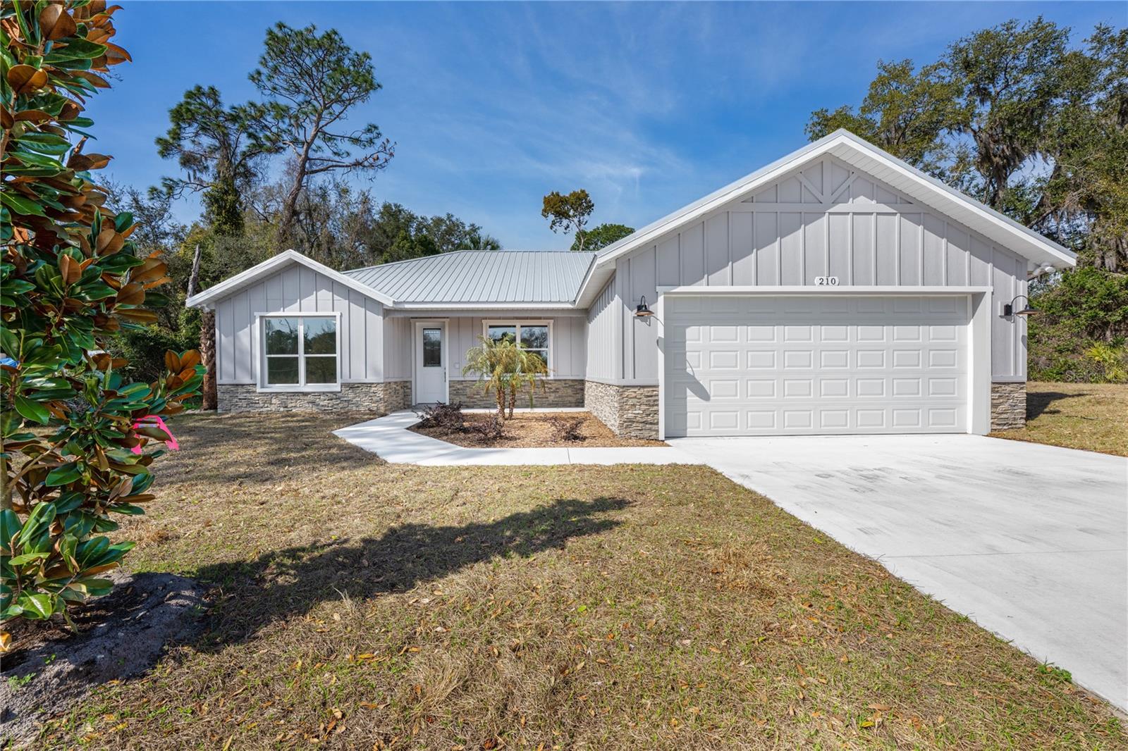 210 PARADISE DR, DELAND, FL, 32720