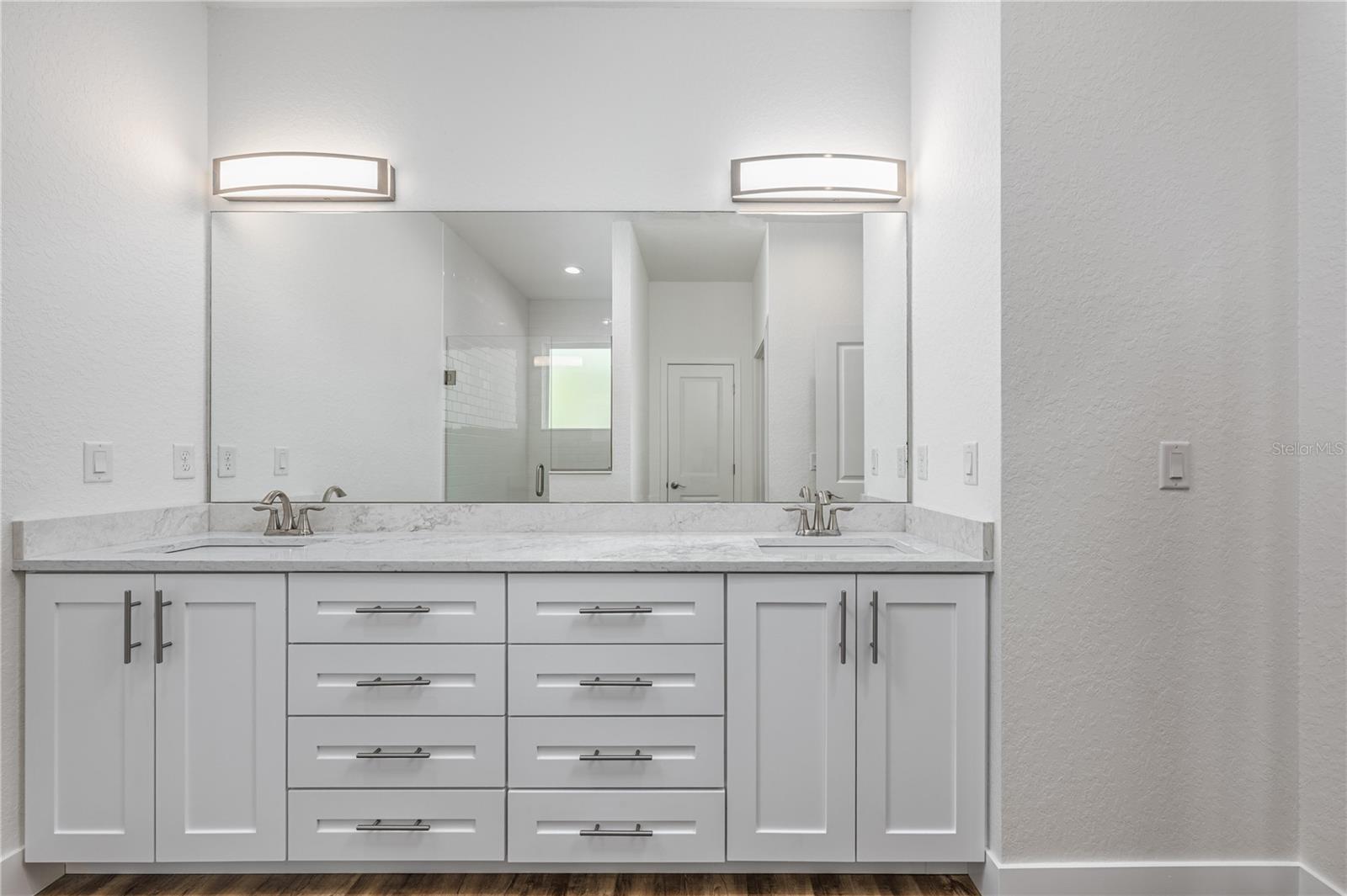 210 PARADISE DR, DELAND, FL, 32720