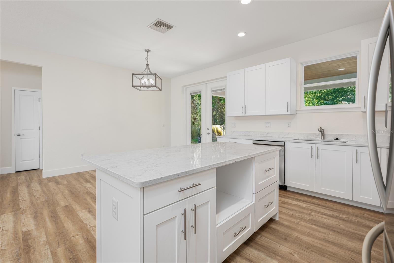 210 PARADISE DR, DELAND, FL, 32720