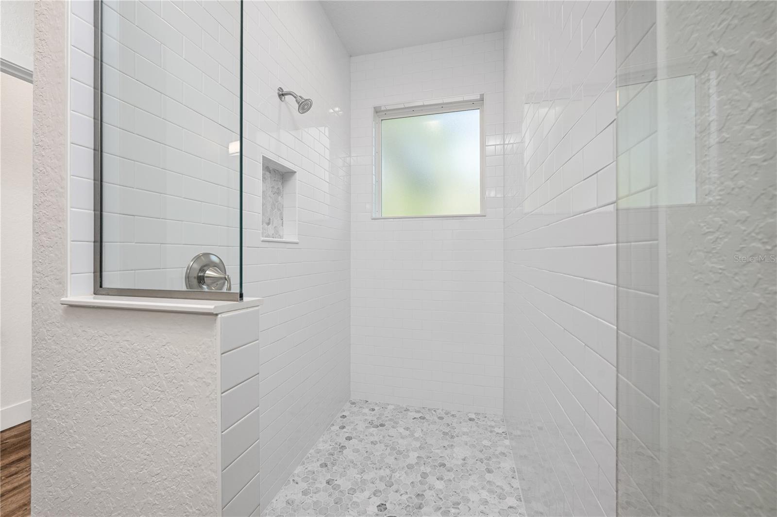 210 PARADISE DR, DELAND, FL, 32720