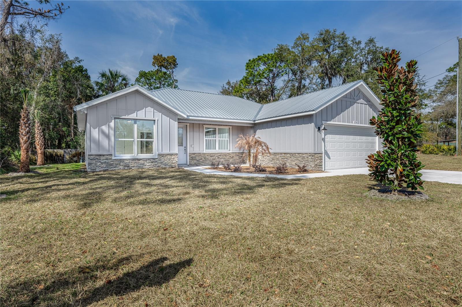 210 PARADISE DR, DELAND, FL, 32720