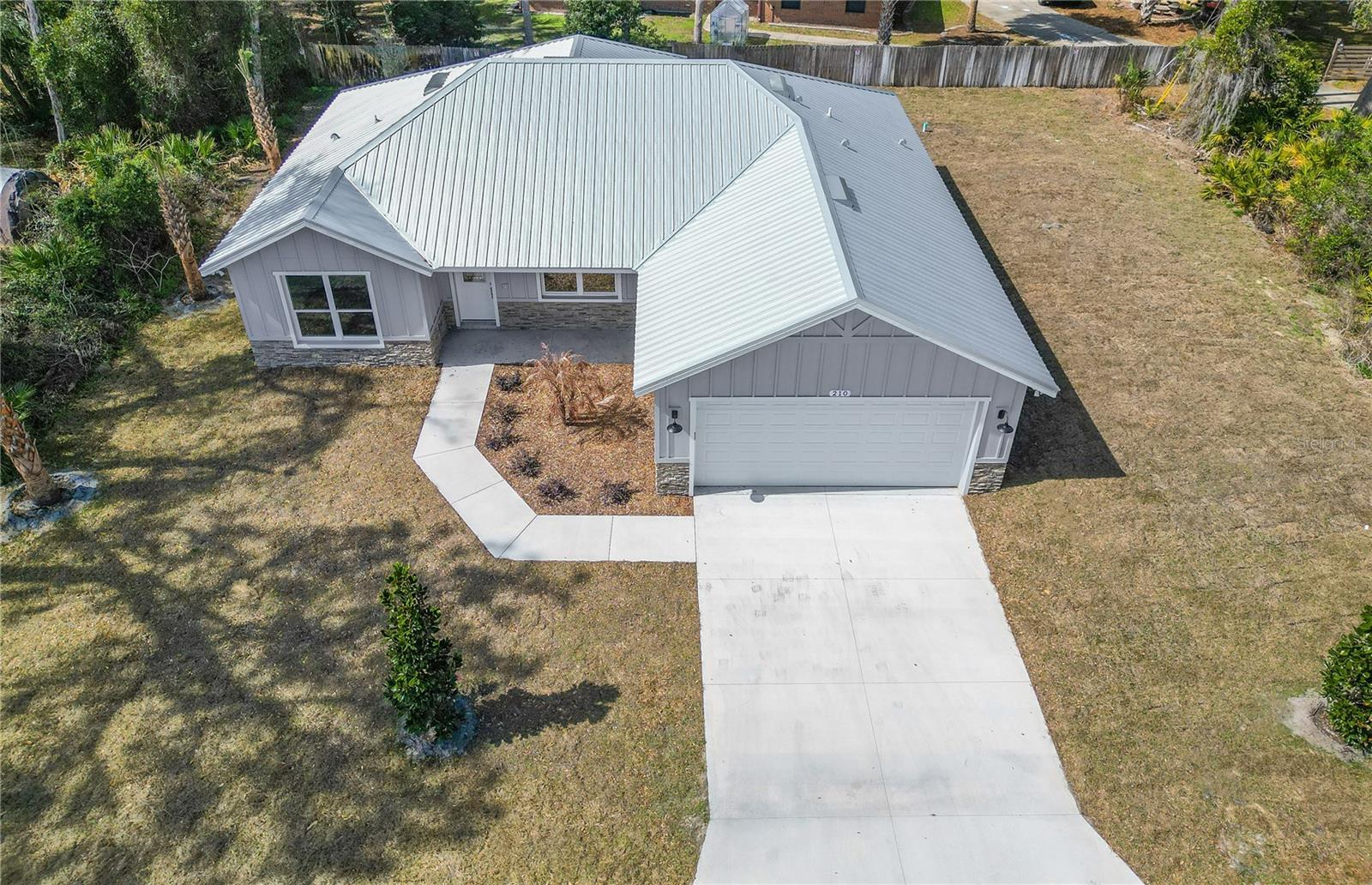 210 PARADISE DR, DELAND, FL, 32720