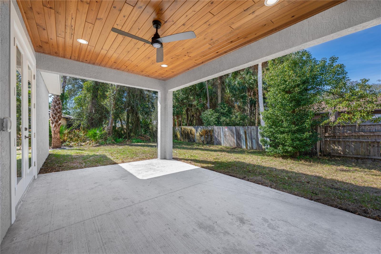 210 PARADISE DR, DELAND, FL, 32720