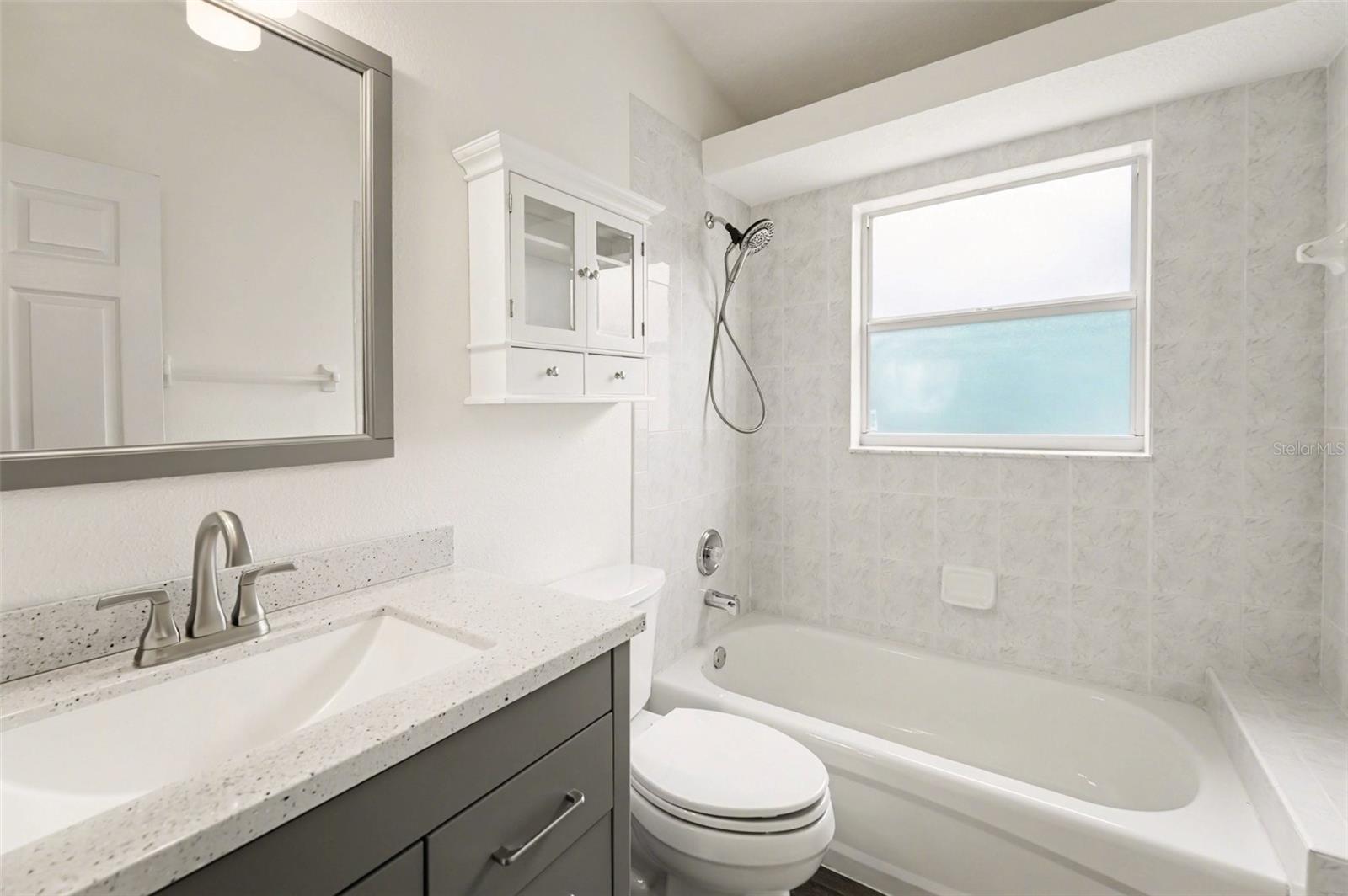 447 DIXIE HWY, TARPON SPRINGS, FL, 34689