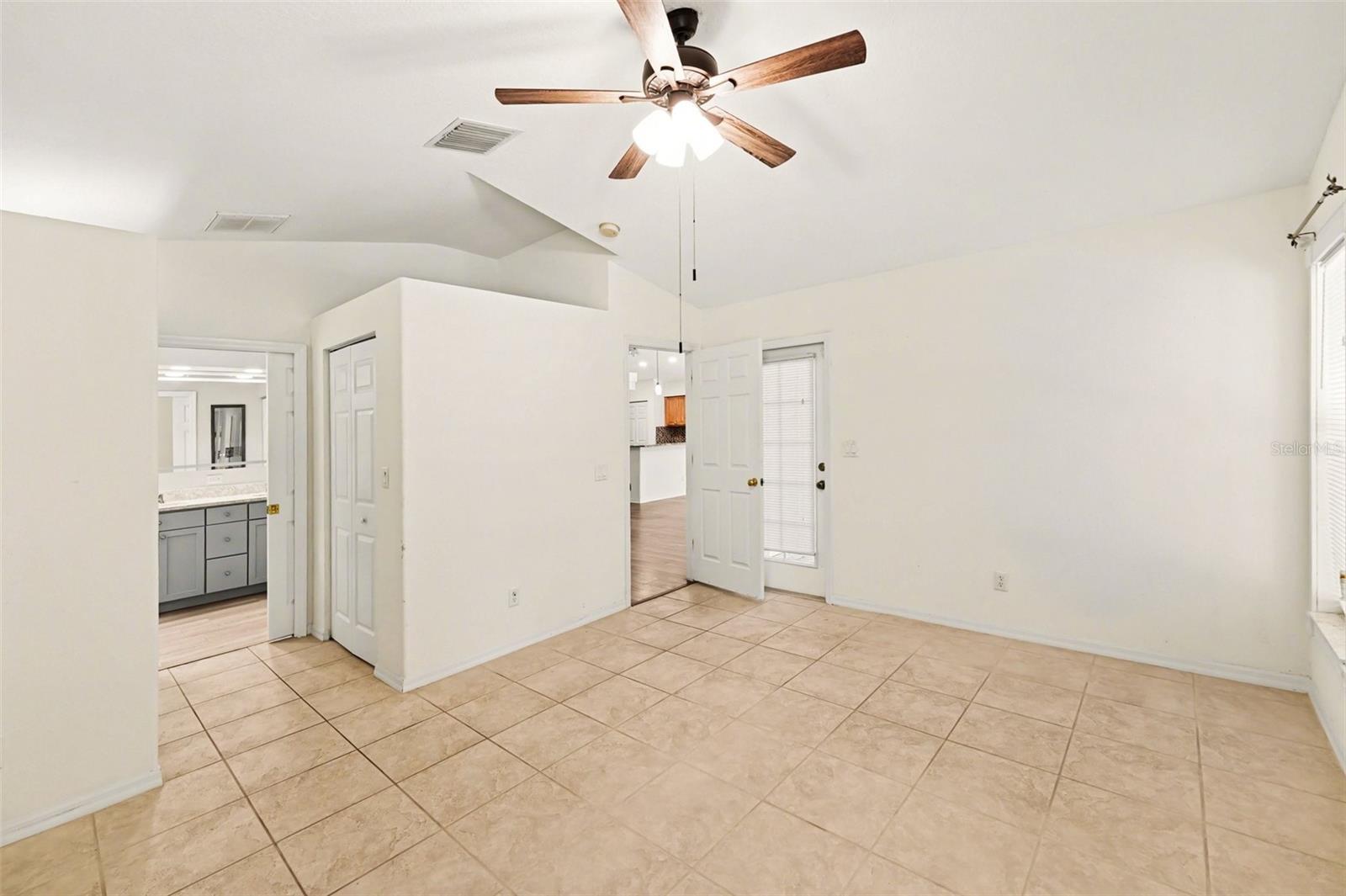 447 DIXIE HWY, TARPON SPRINGS, FL, 34689