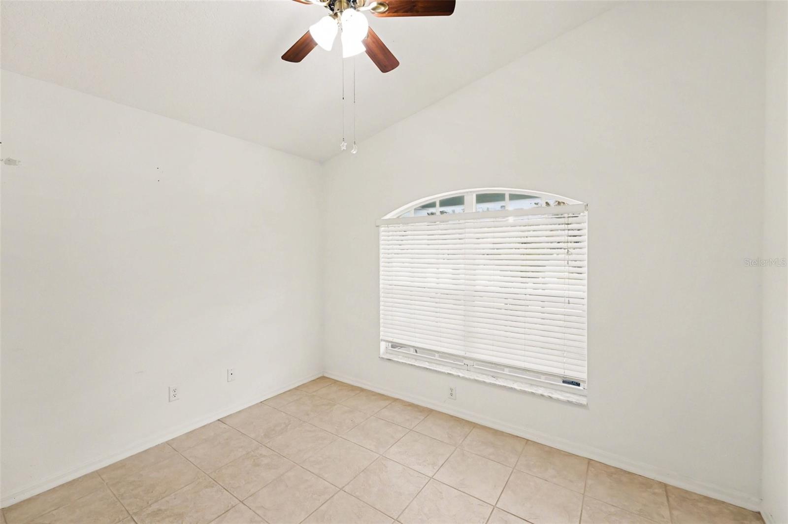 447 DIXIE HWY, TARPON SPRINGS, FL, 34689