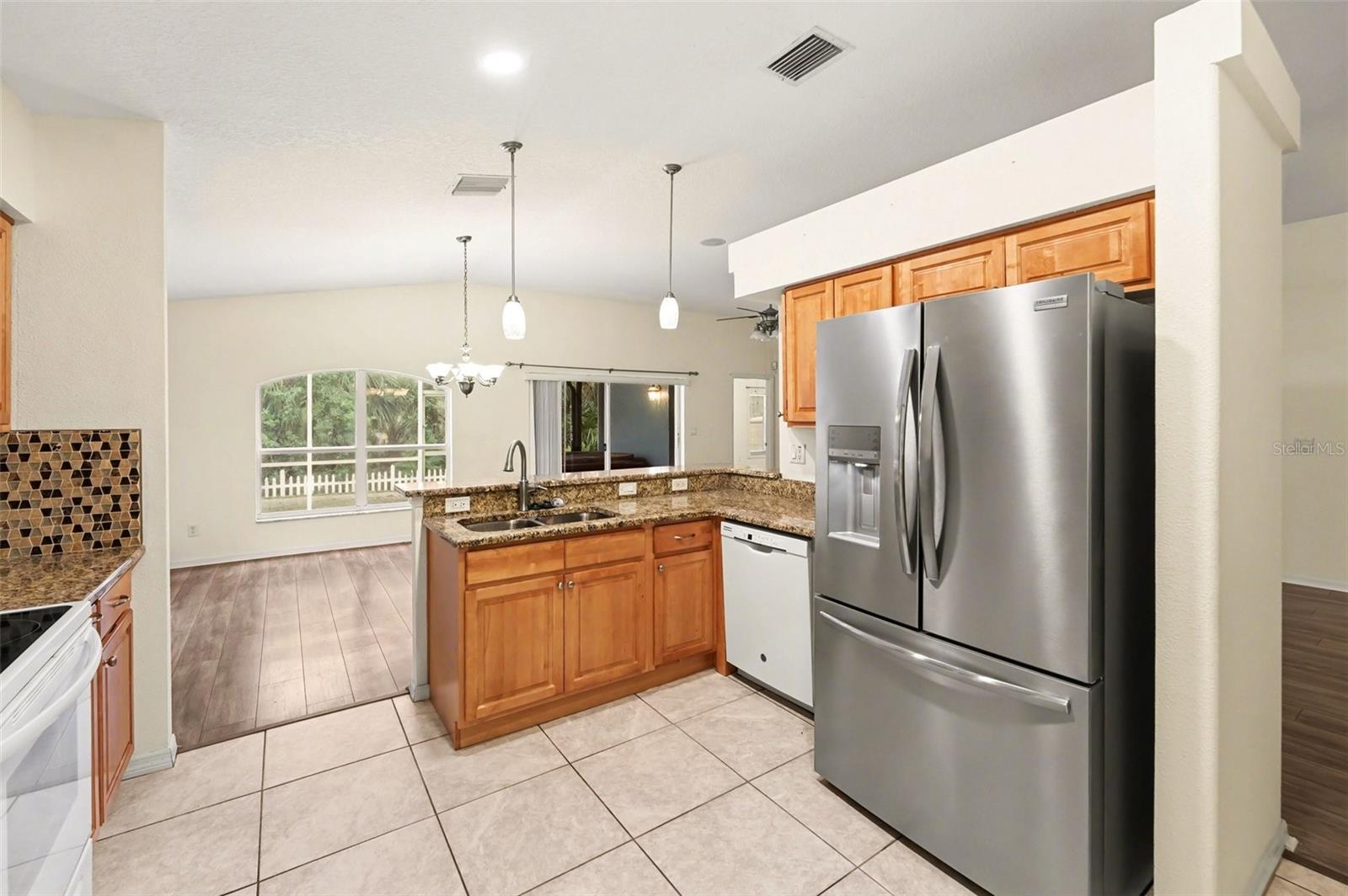 447 DIXIE HWY, TARPON SPRINGS, FL, 34689