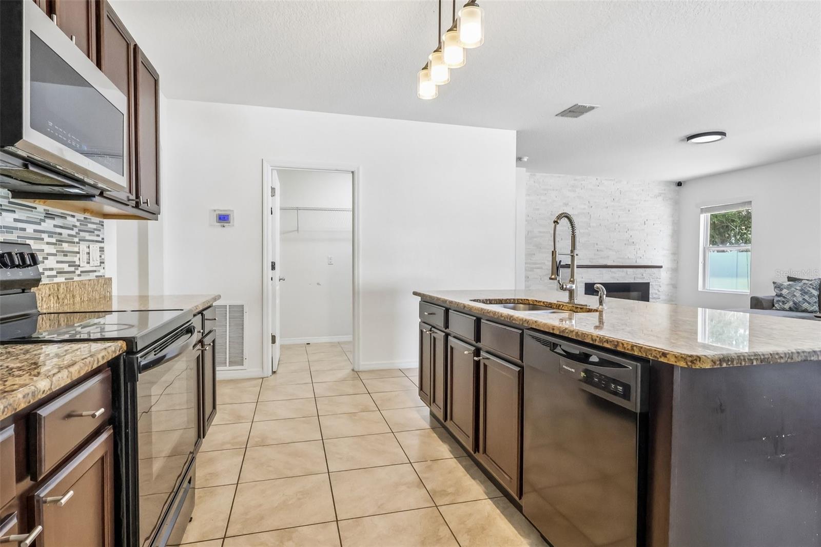 476 SQUIRES GROVE DR, WINTER HAVEN, FL, 33880