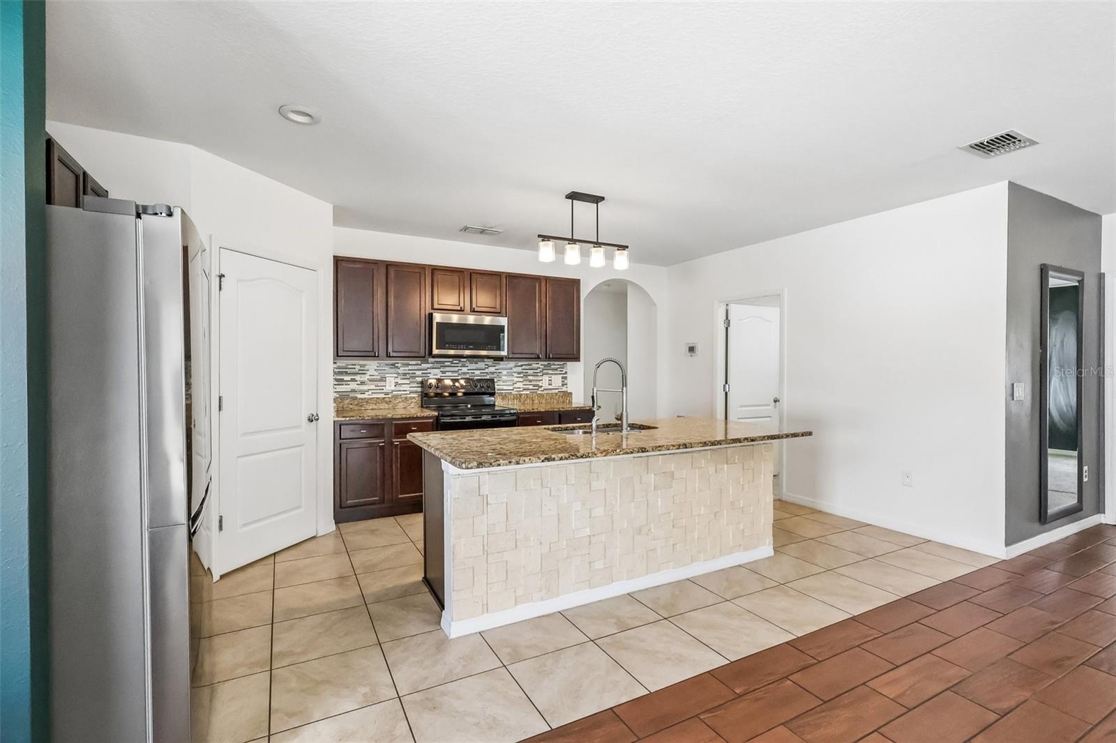 476 SQUIRES GROVE DR, WINTER HAVEN, FL, 33880