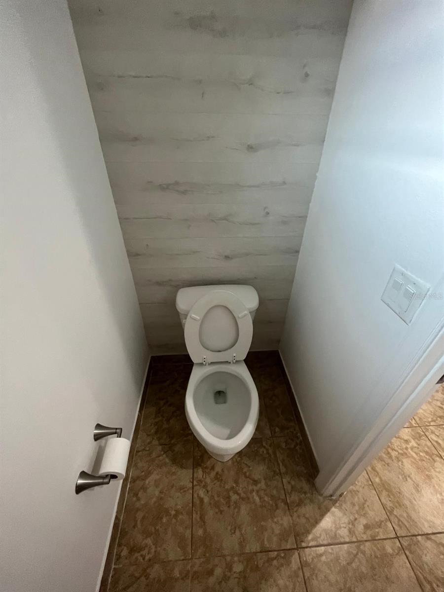 8064 PRESTBURY DR, ORLANDO, FL, 32832