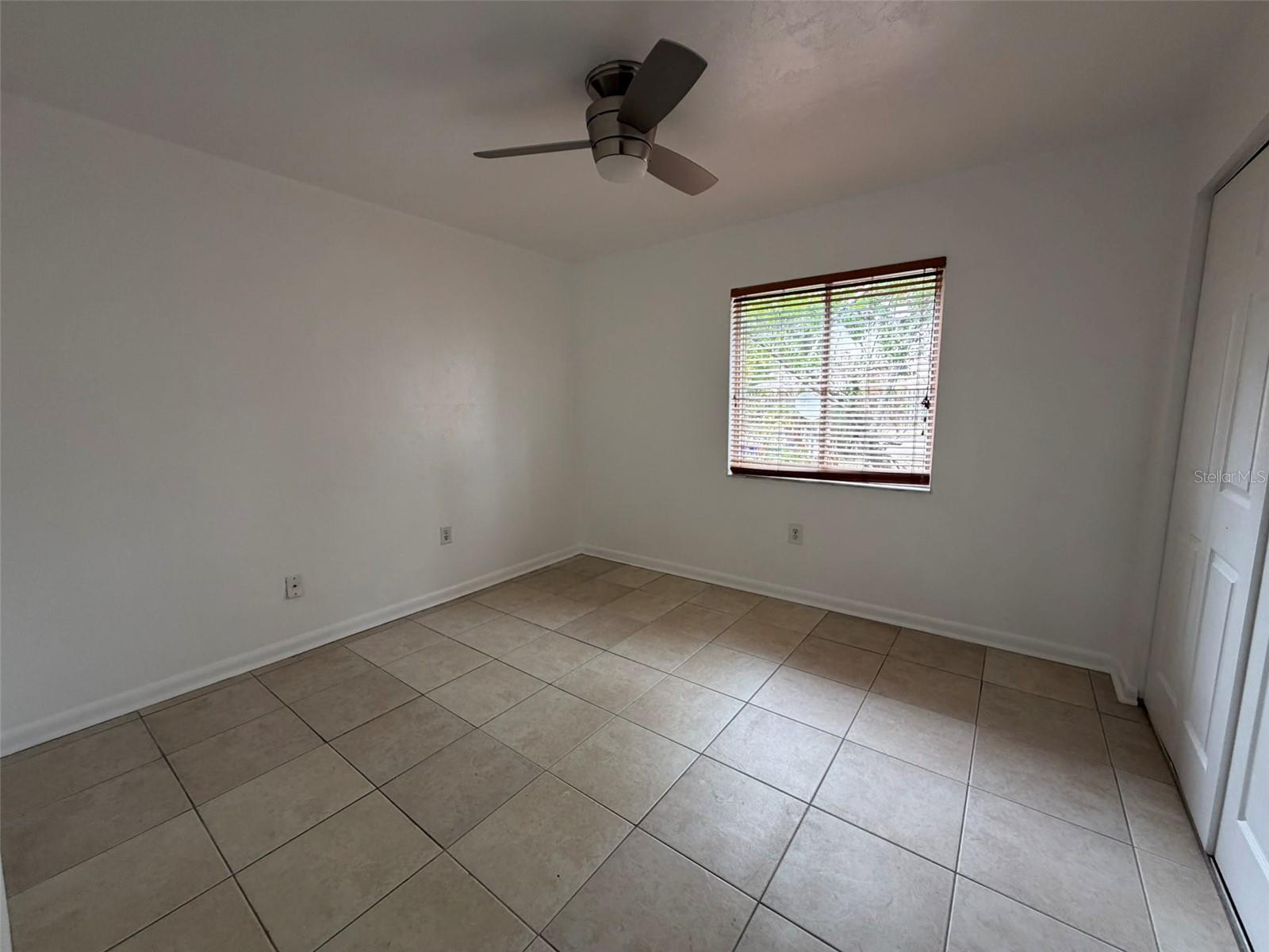 1048 SW 6TH DR #B, GAINESVILLE, FL, 32601