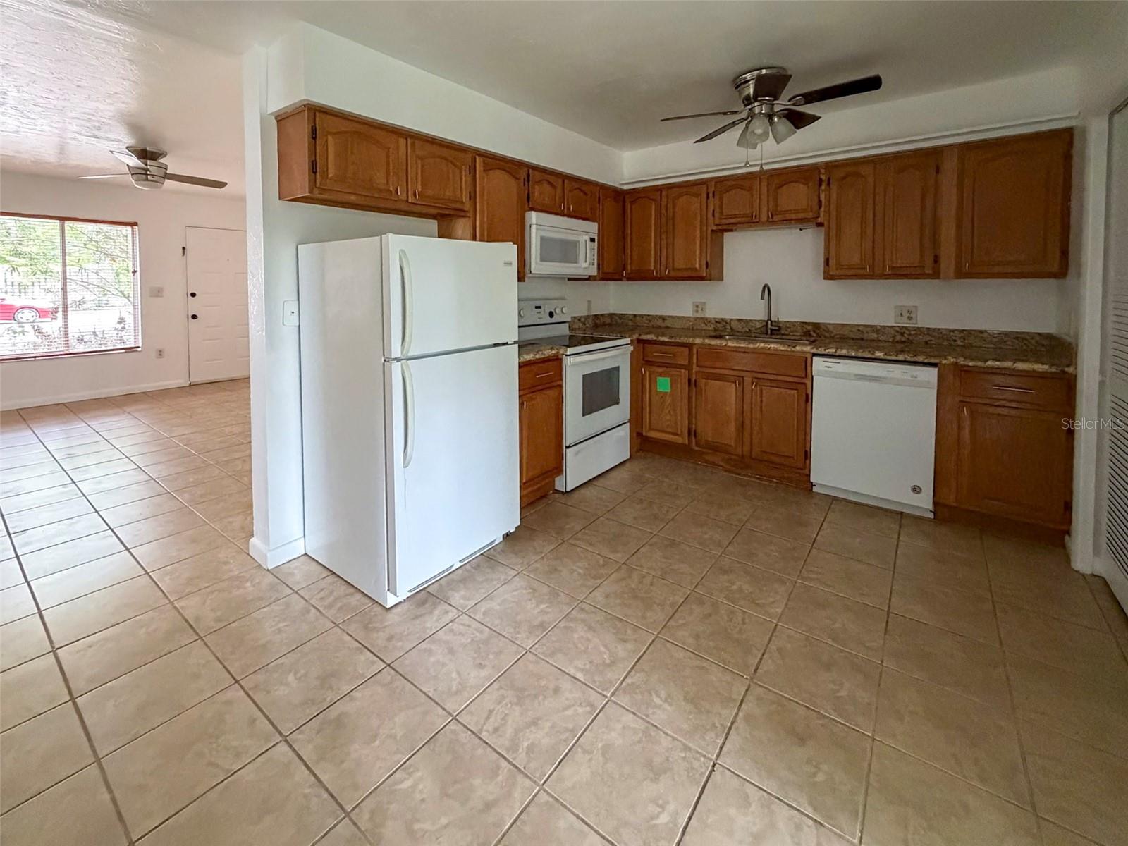 1048 SW 6TH DR #B, GAINESVILLE, FL, 32601