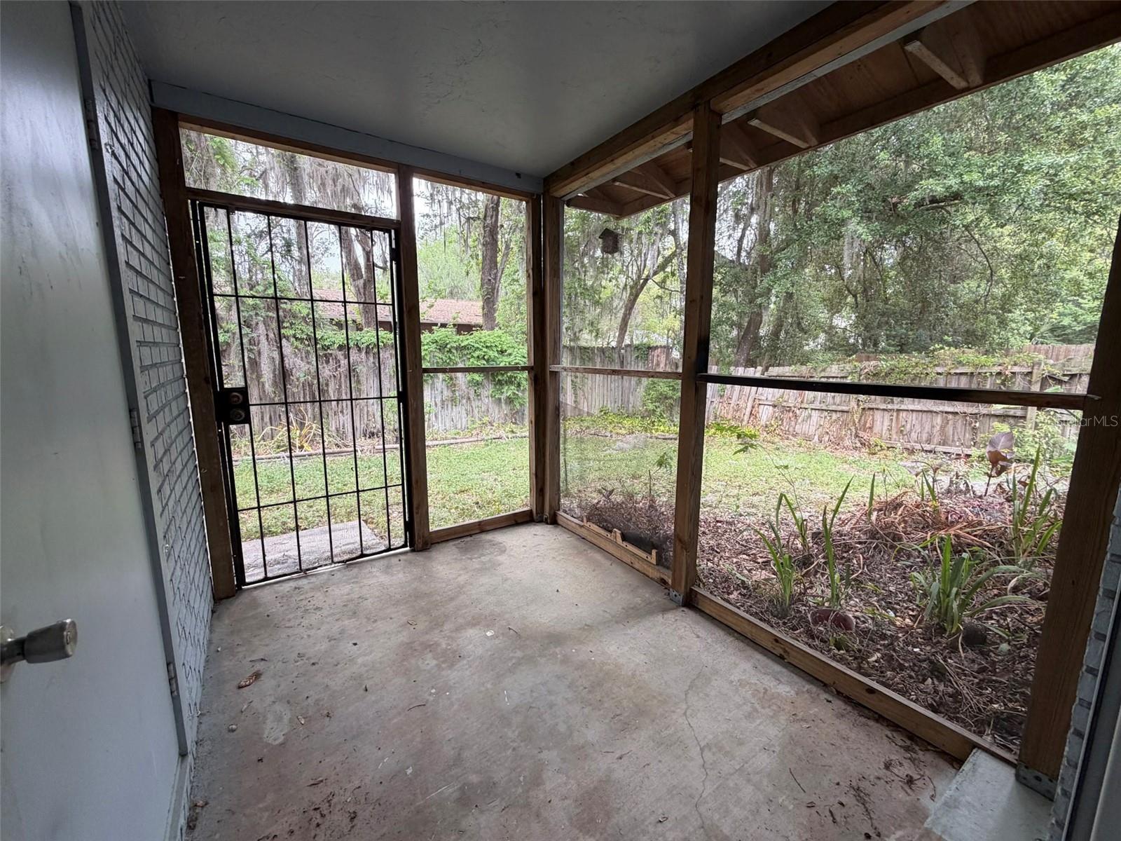 1048 SW 6TH DR #B, GAINESVILLE, FL, 32601