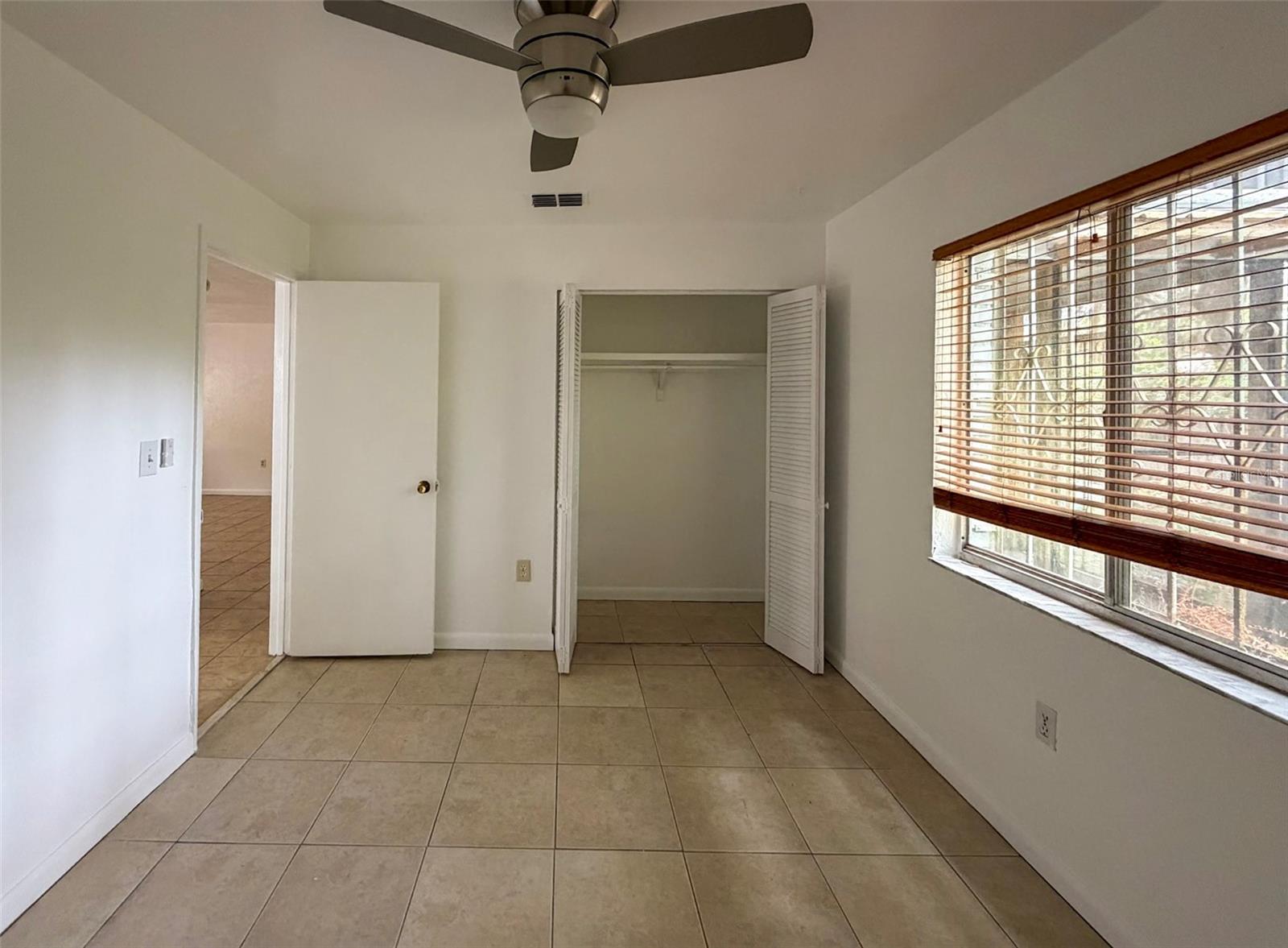 1048 SW 6TH DR #B, GAINESVILLE, FL, 32601