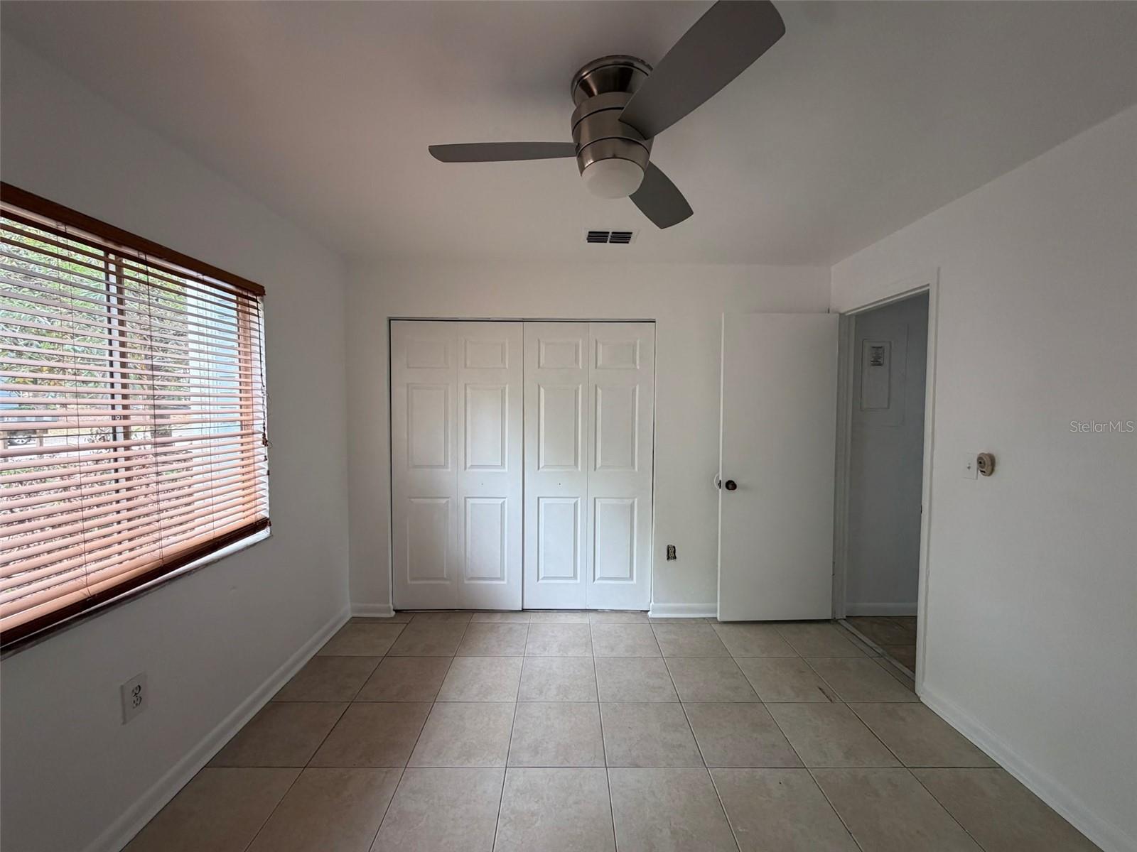 1048 SW 6TH DR #B, GAINESVILLE, FL, 32601