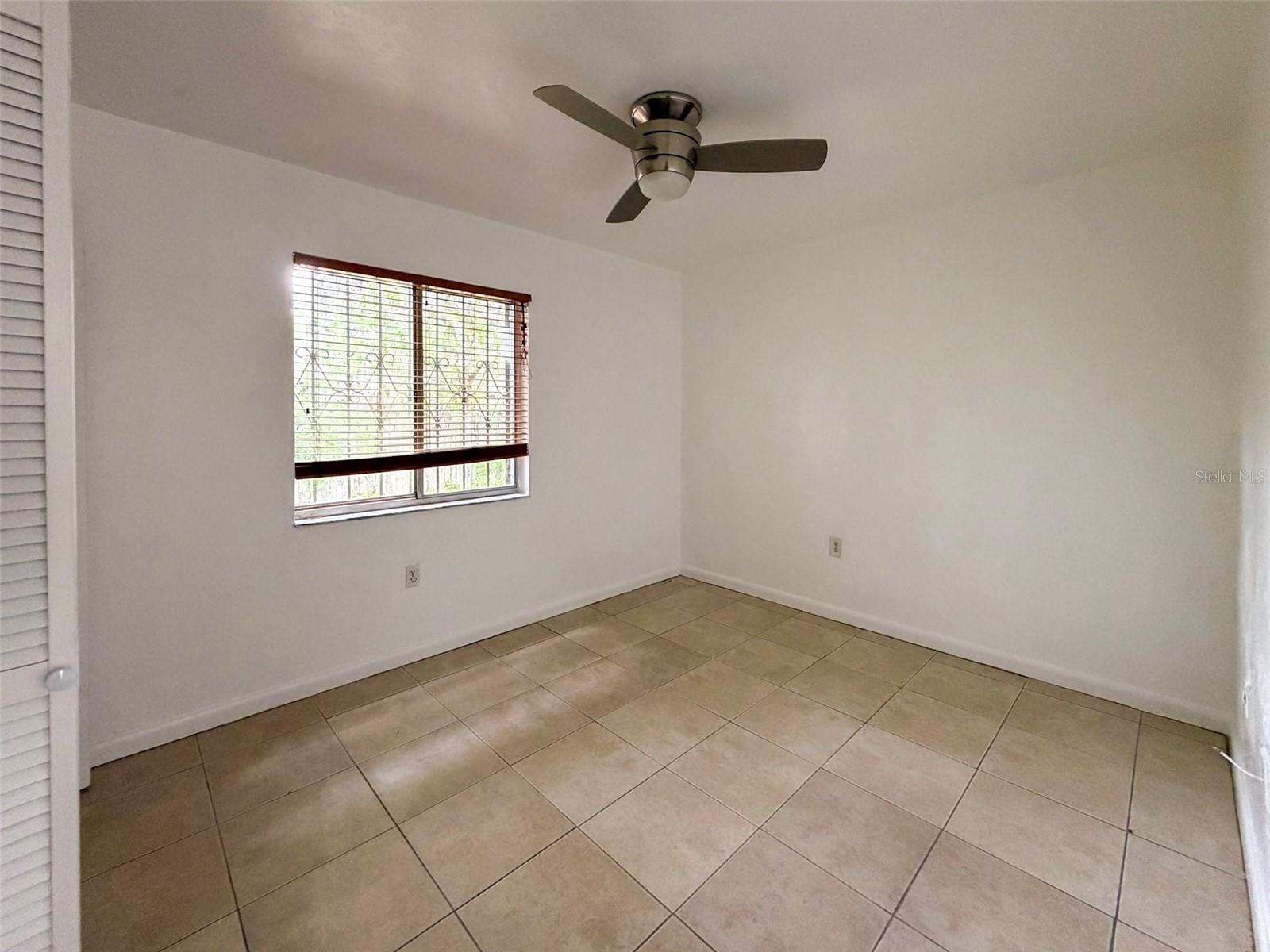 1048 SW 6TH DR #B, GAINESVILLE, FL, 32601