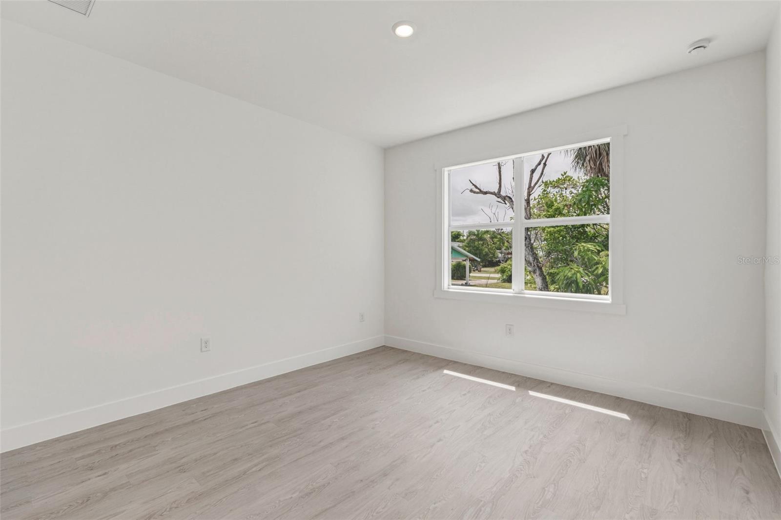 627 FITZHUGH AVE, PUNTA GORDA, FL, 33950